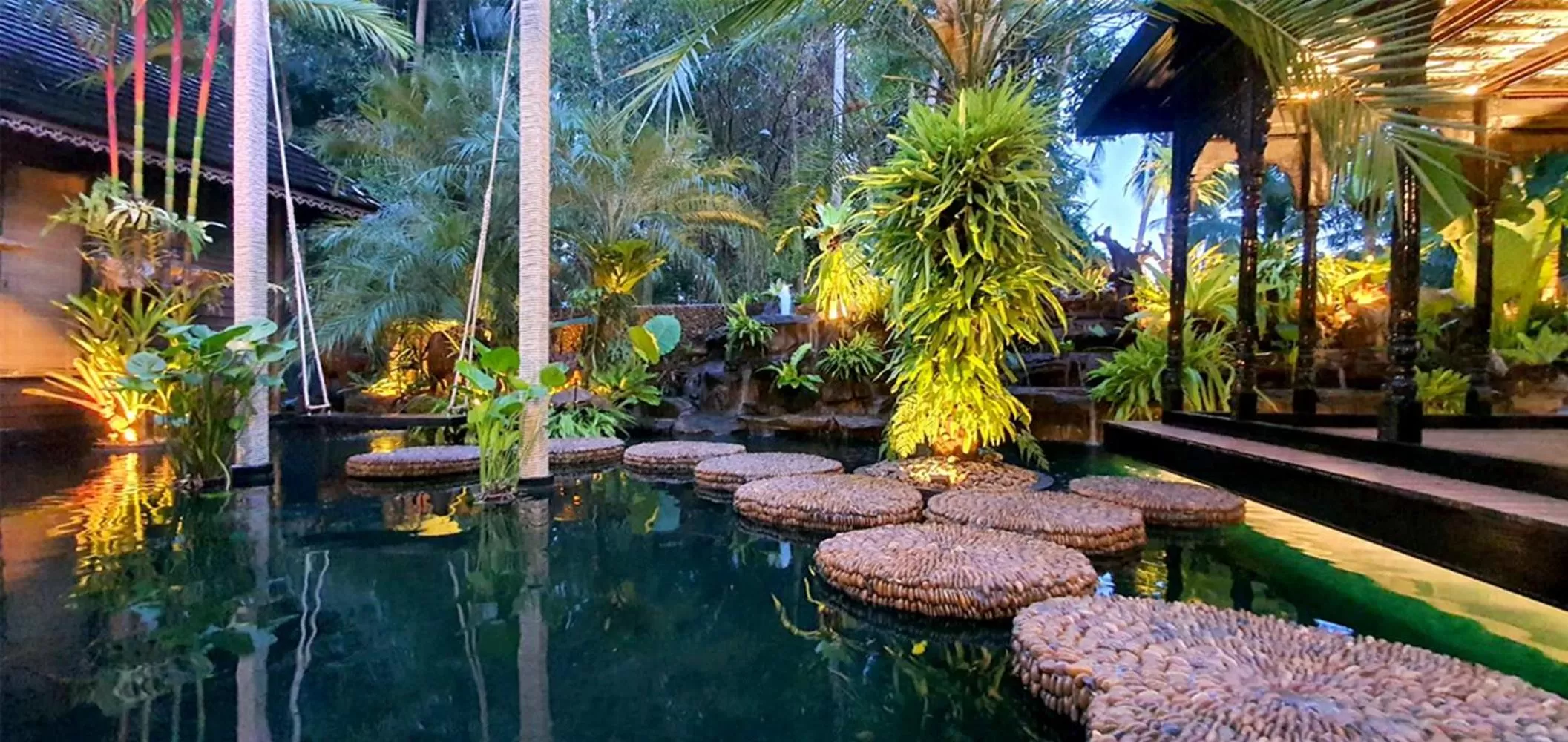 Swimming pool in Baan Habeebee Resort