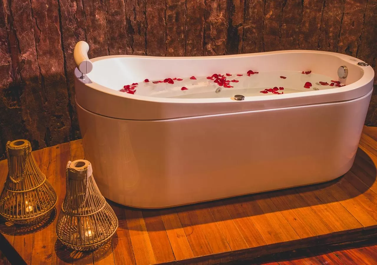 Hot Tub in Pipas do Vale - Vale dos Vinhedos