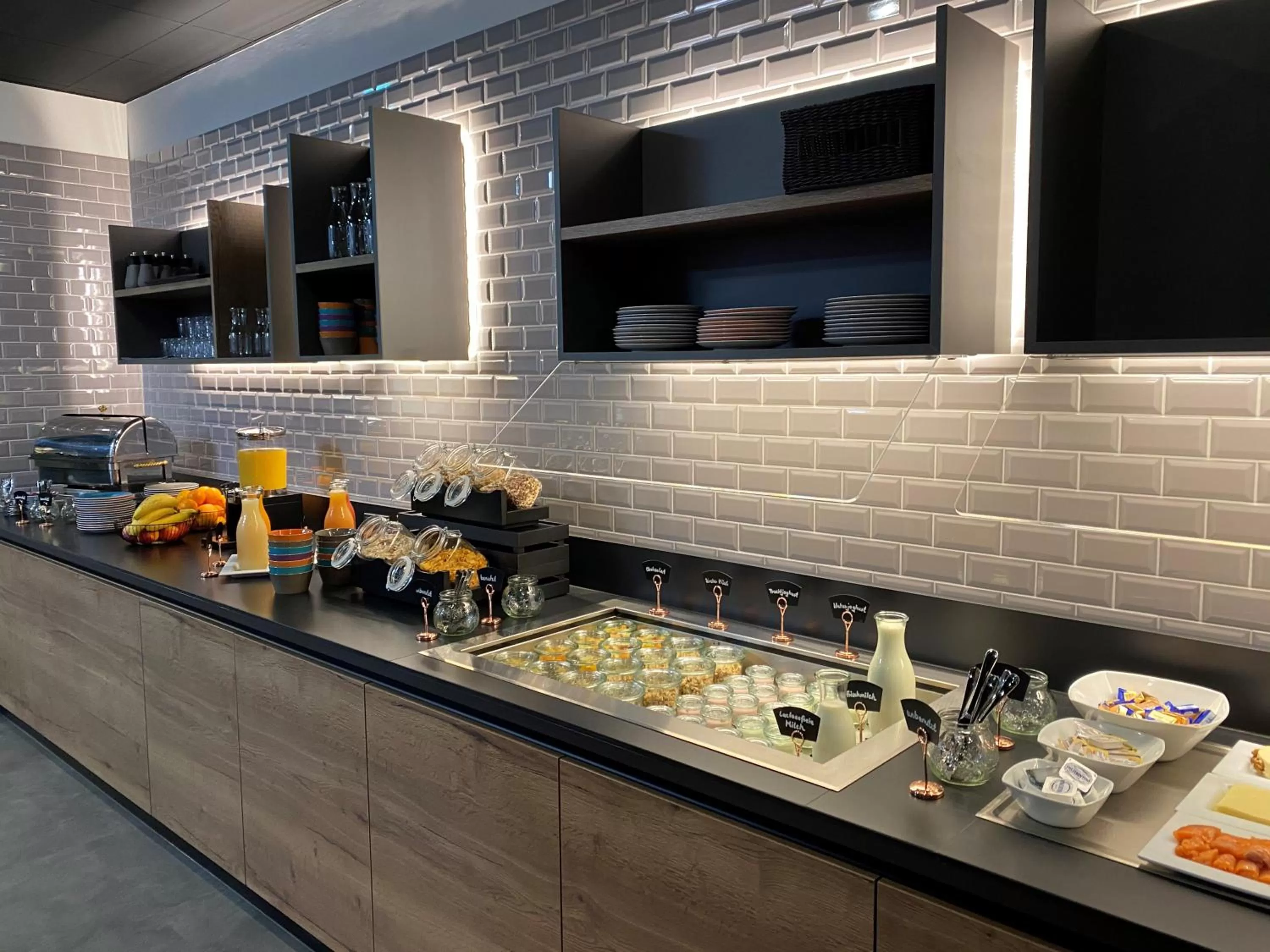 Breakfast in Emils Hotel