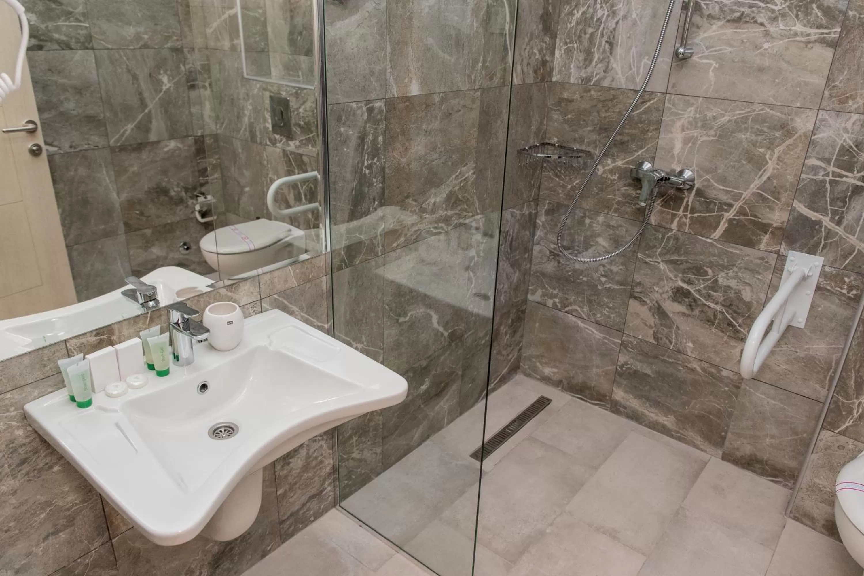 Bathroom in Hotel Crnogorska Kuća