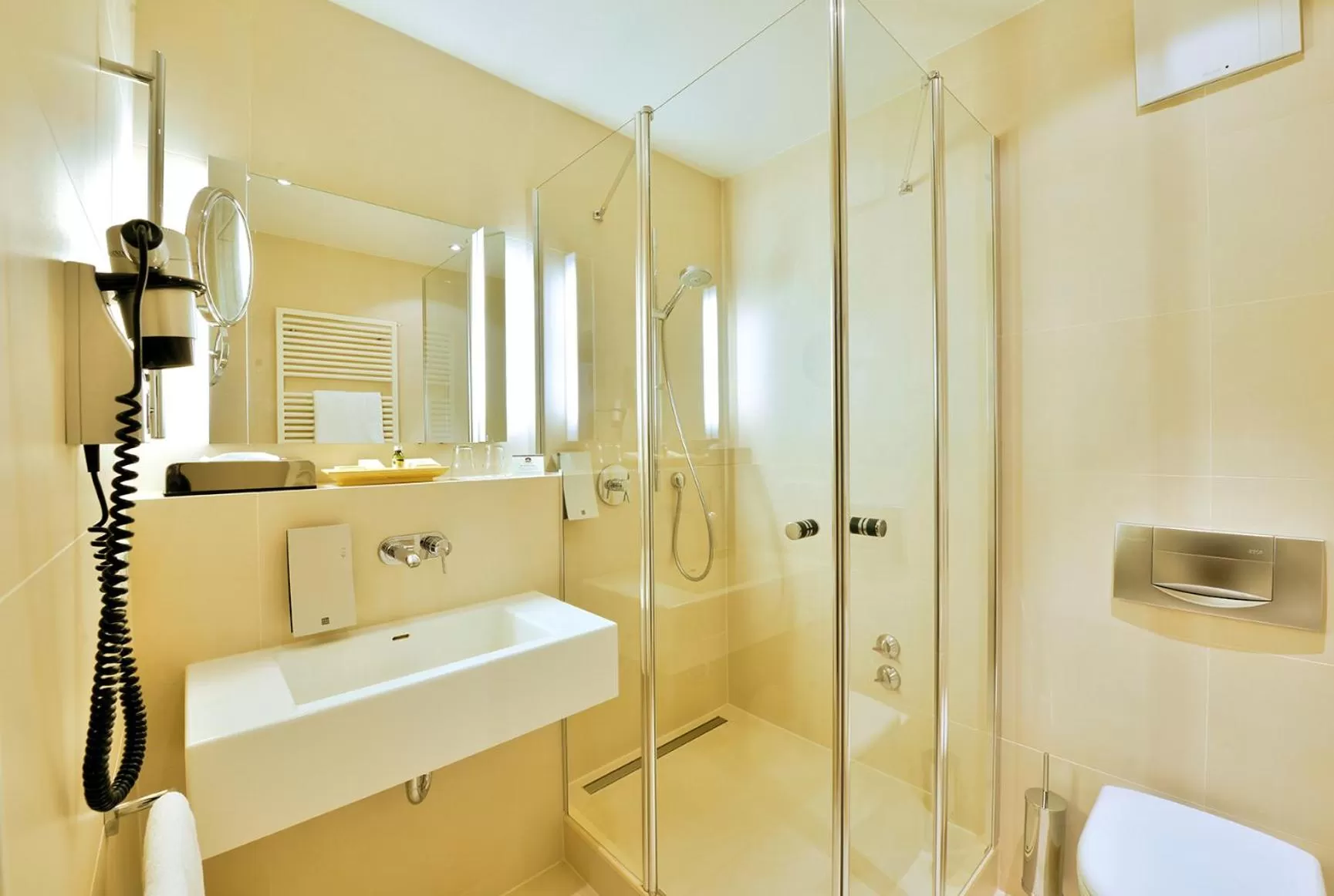 Bathroom in Hotel Victoria, BW Signature Collection