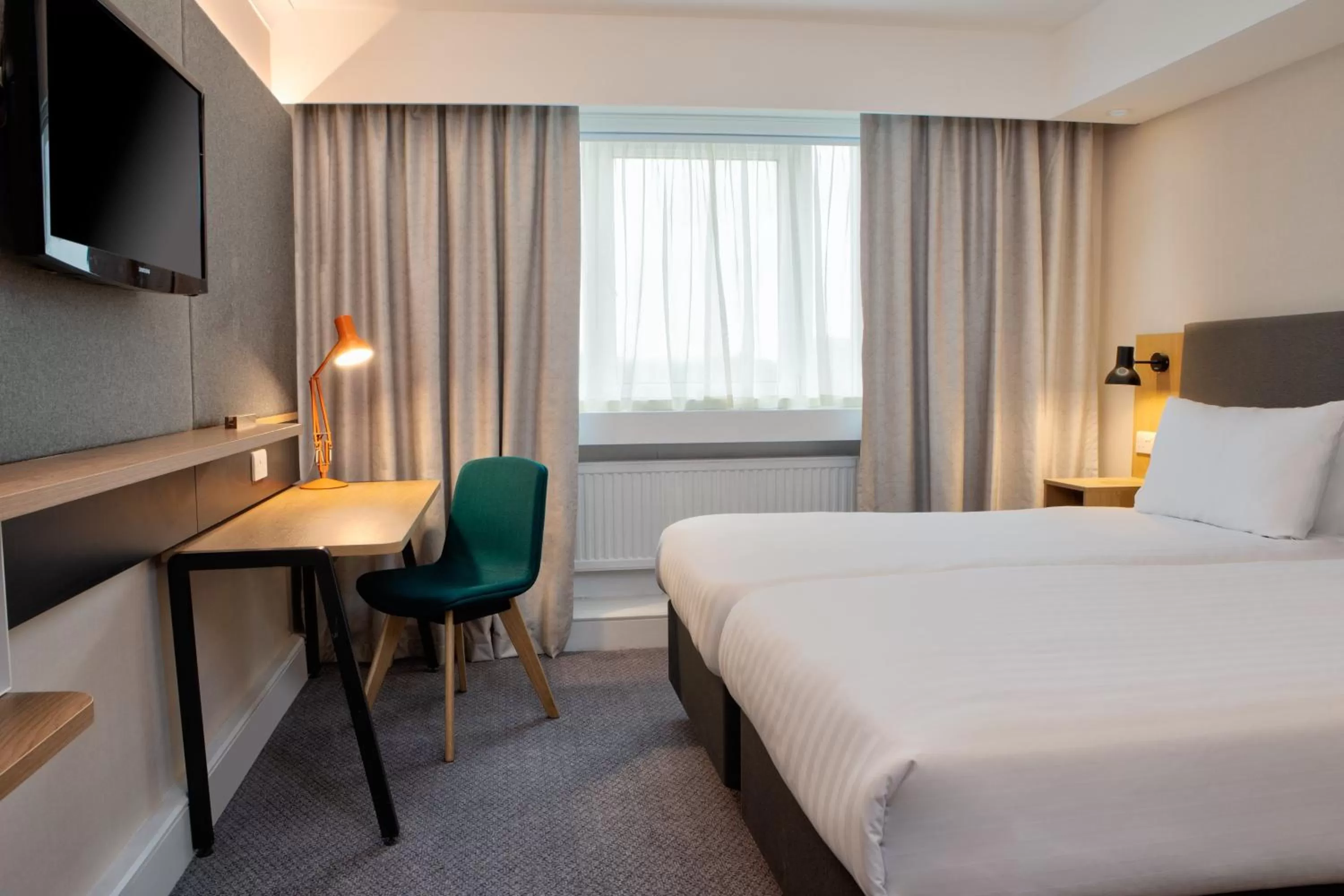 Photo of the whole room, Bed in Holiday Inn Bolton Centre by IHG