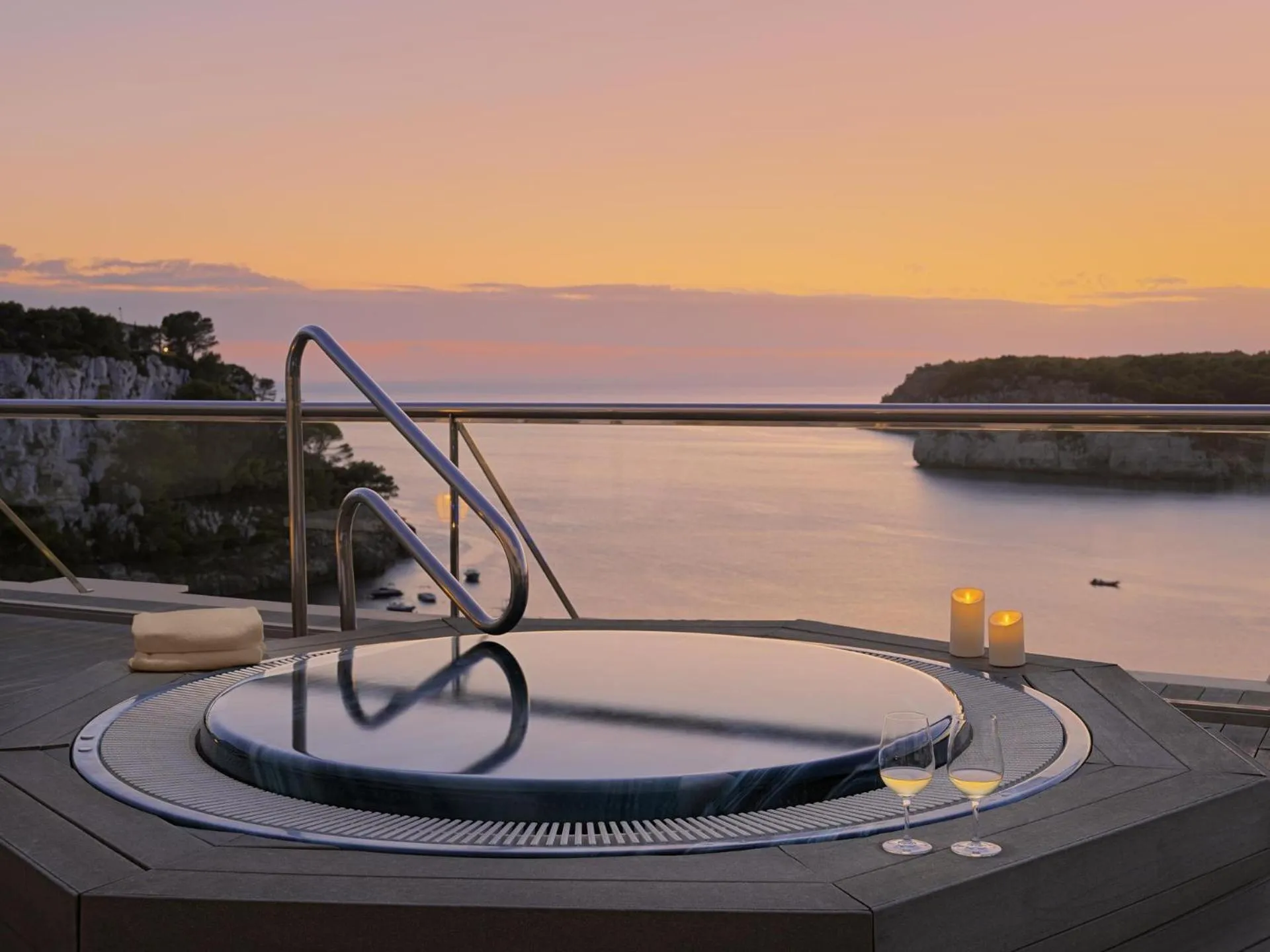 Hot Tub in Meliá Cala Galdana