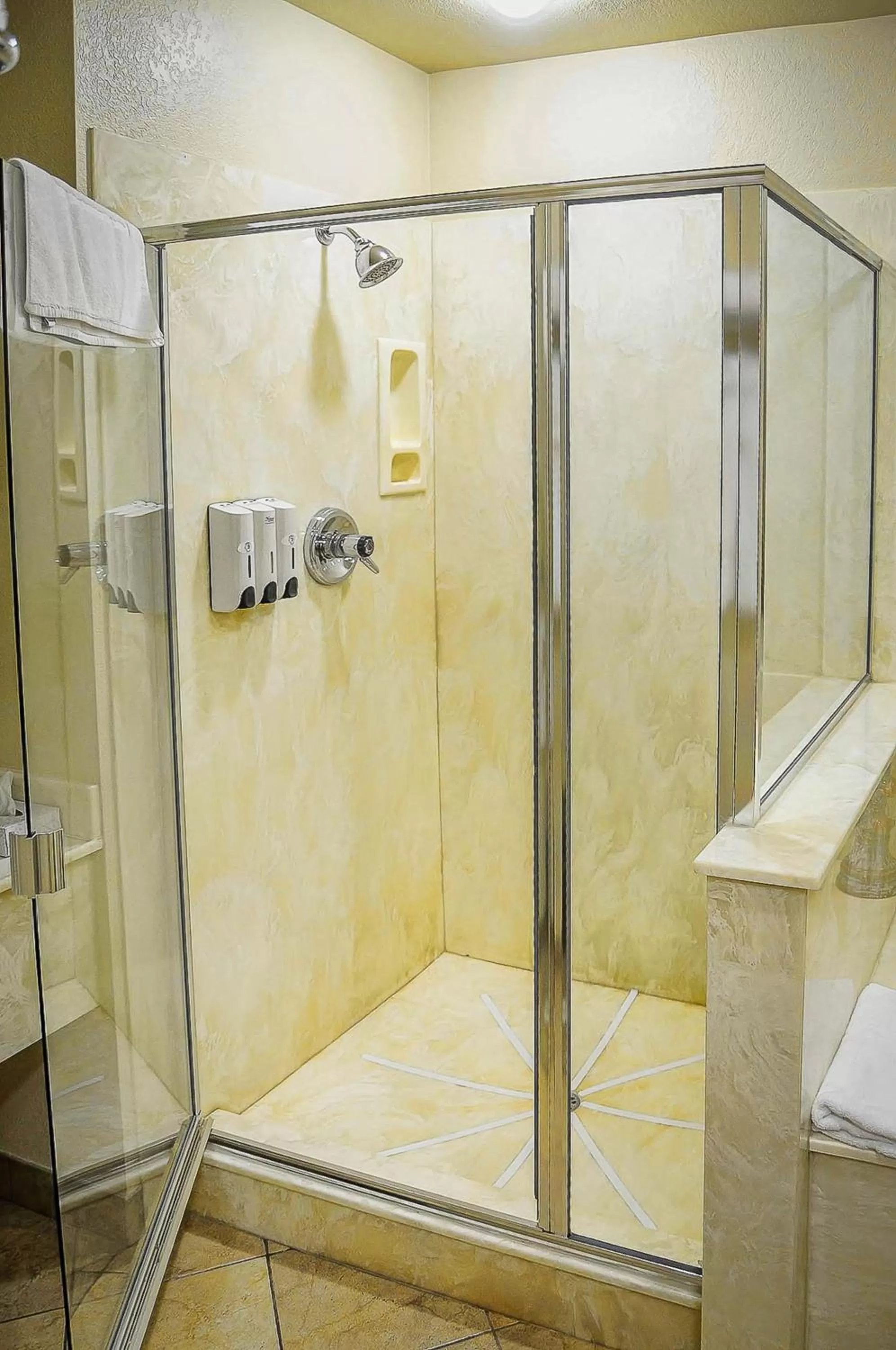 Bathroom in Stratford Inn