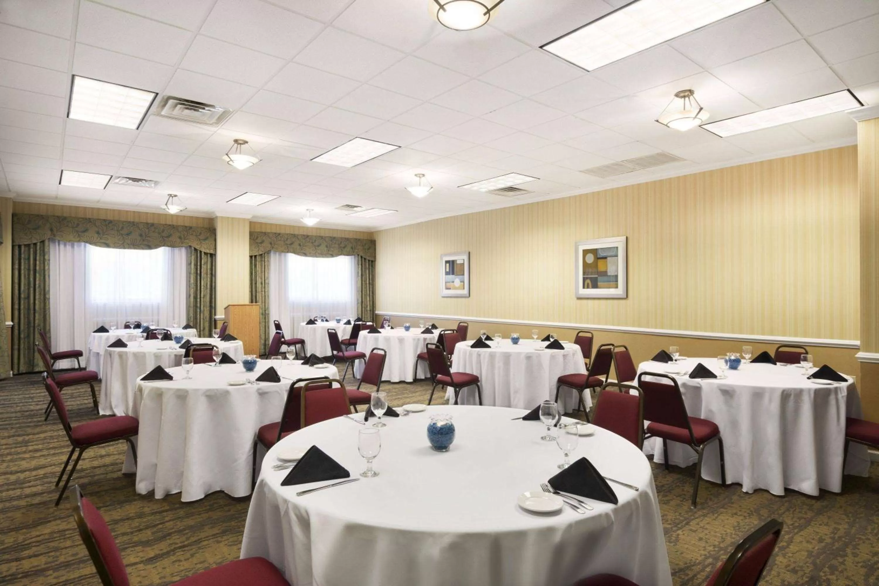 Banquet/Function facilities in Wyndham Garden Lake Guntersville