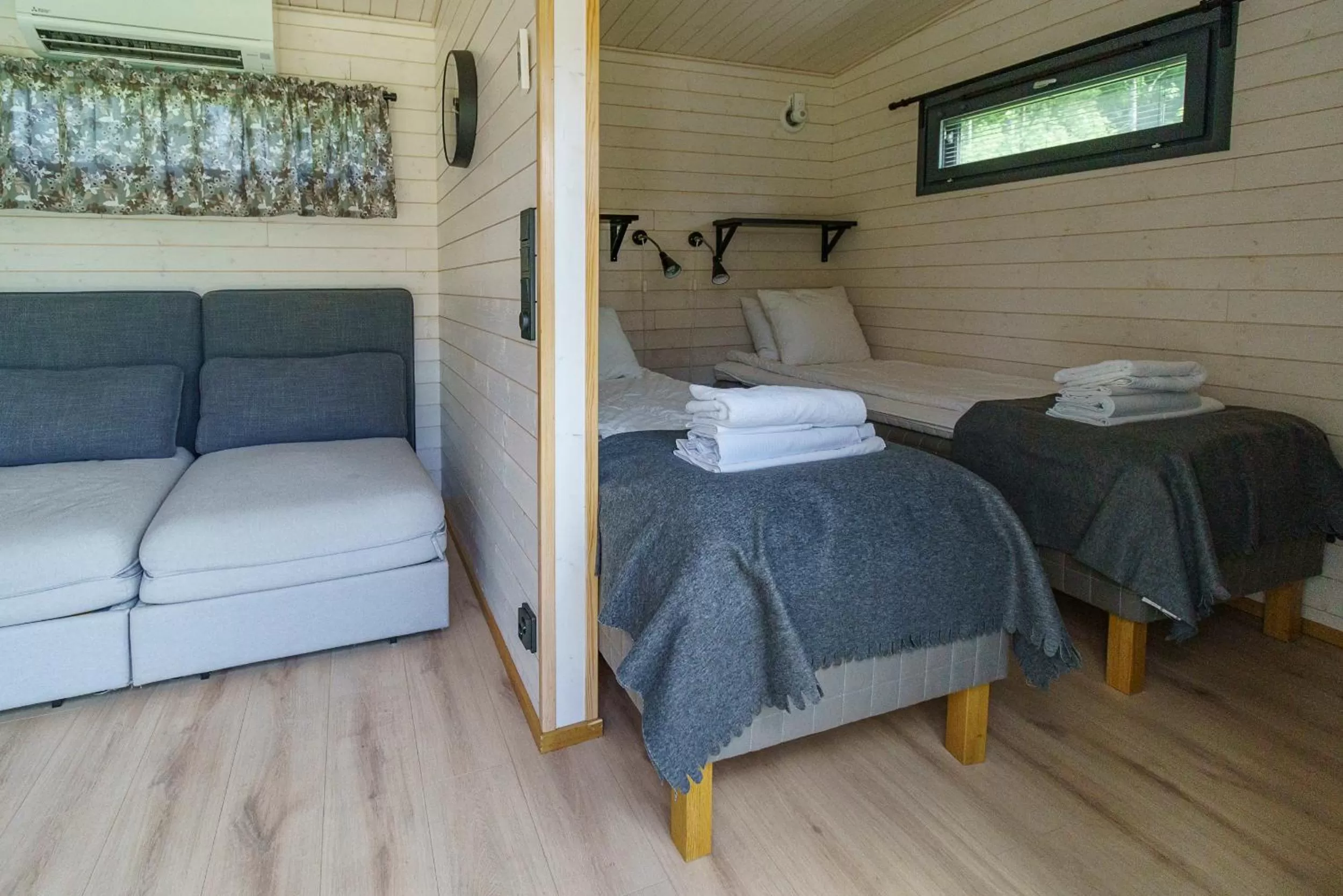 Bed in Rauhalahti Holiday Homes