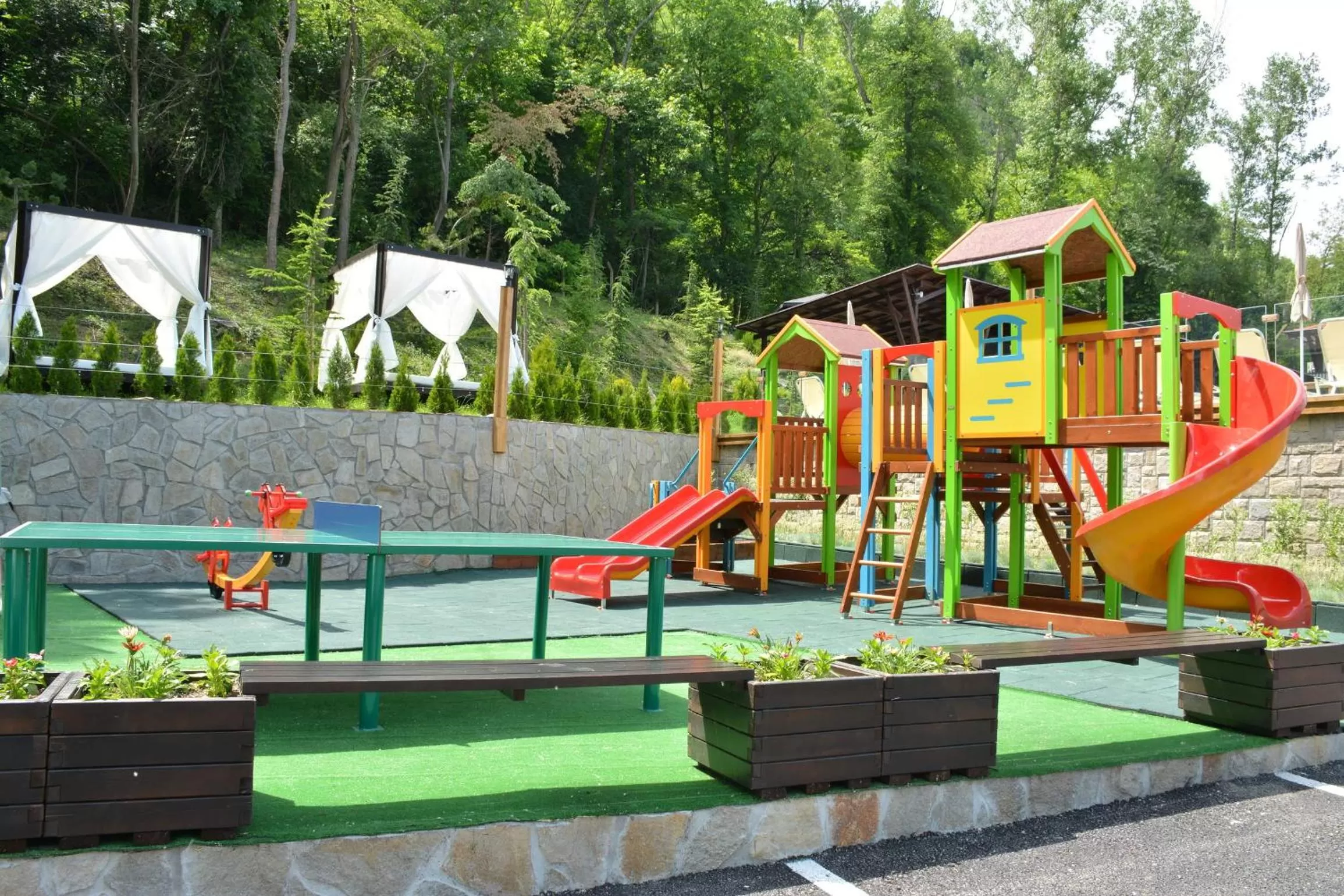 Children play ground in Park Hotel Asenevtsi