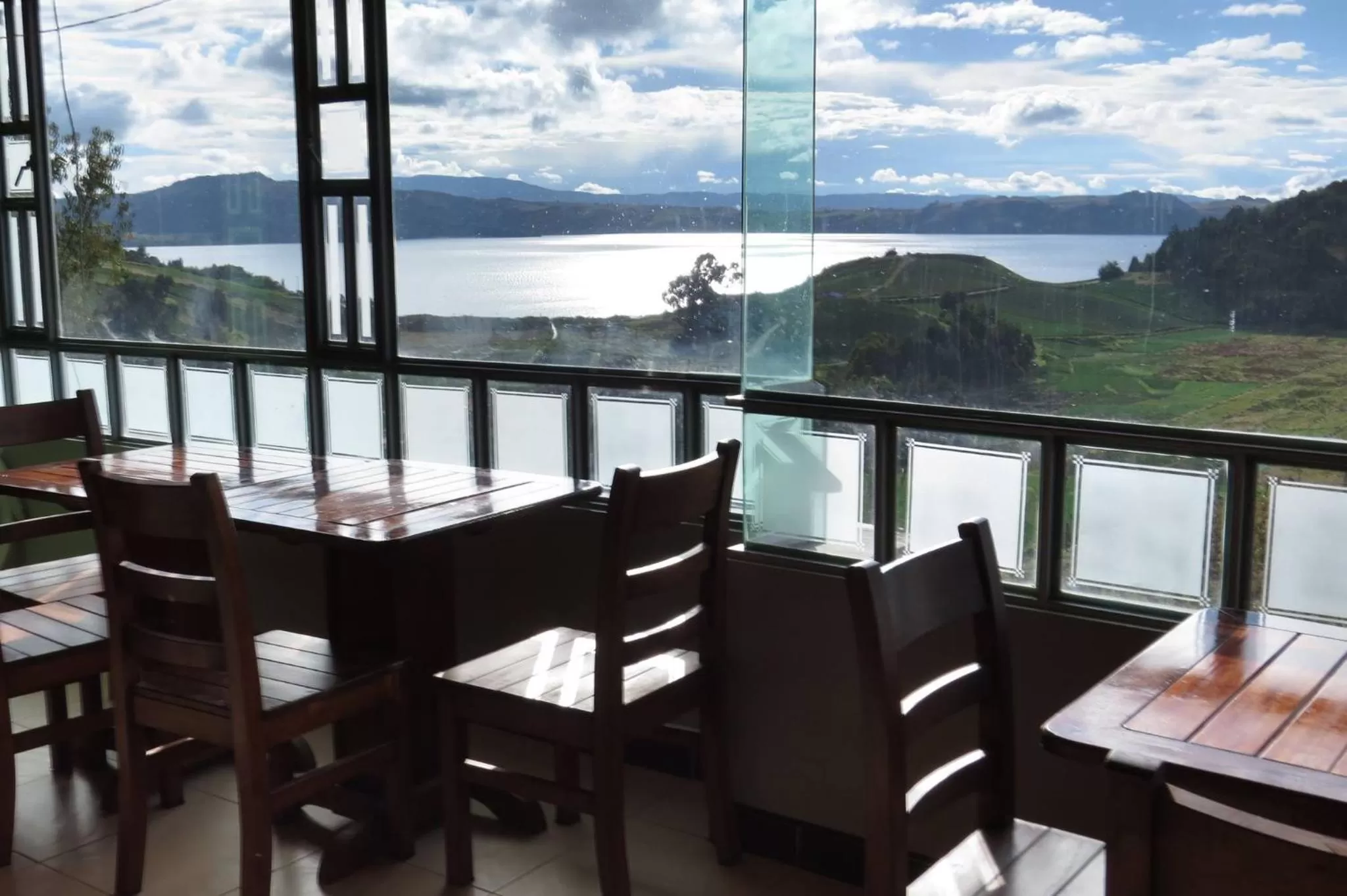 Restaurant/places to eat in Refugio Turistico & Restaurante Dylam