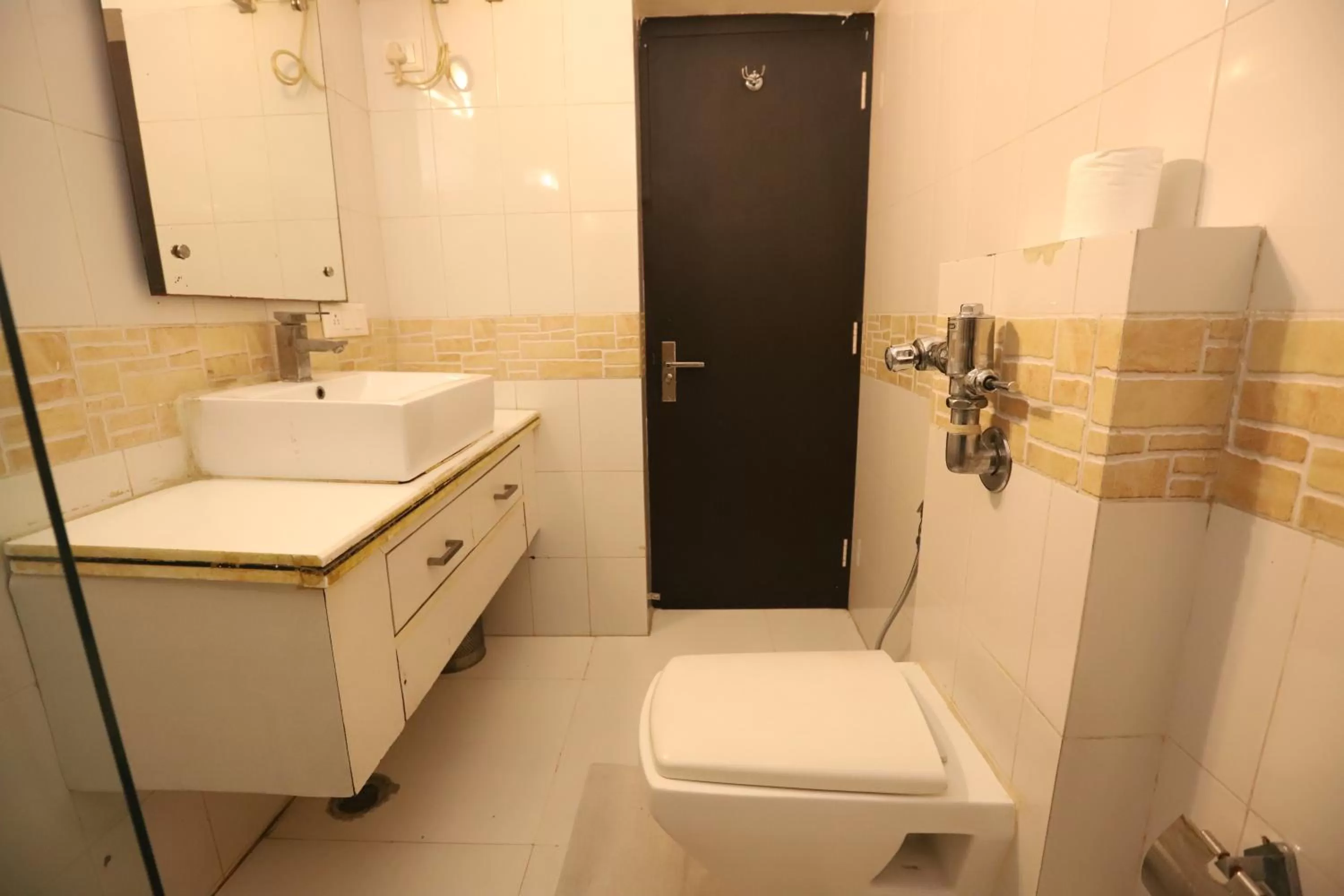 Shower, Bathroom in Qotel Hotel Church House Rohini Sector 15