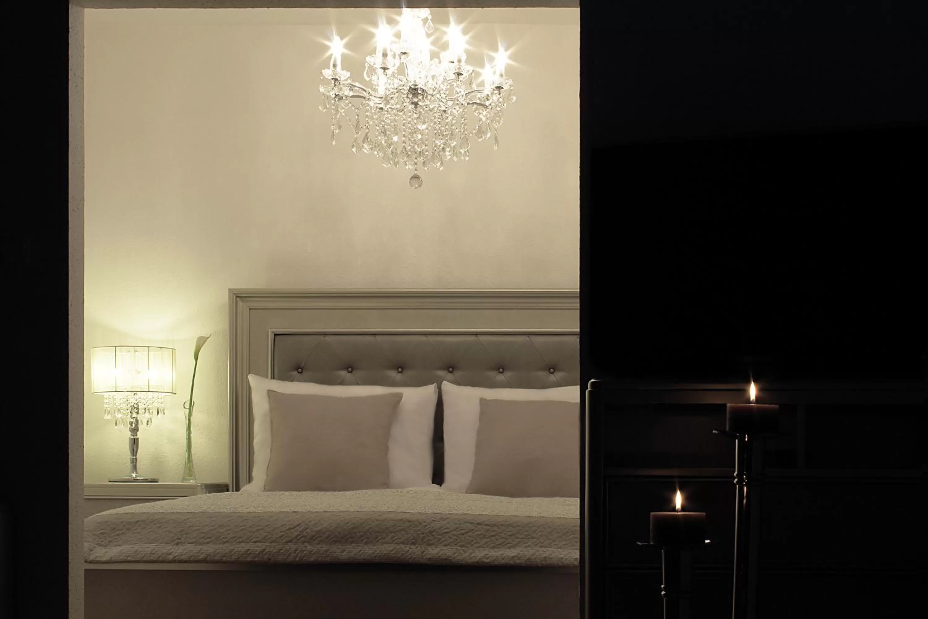 Bed in Milford Suites Budapest