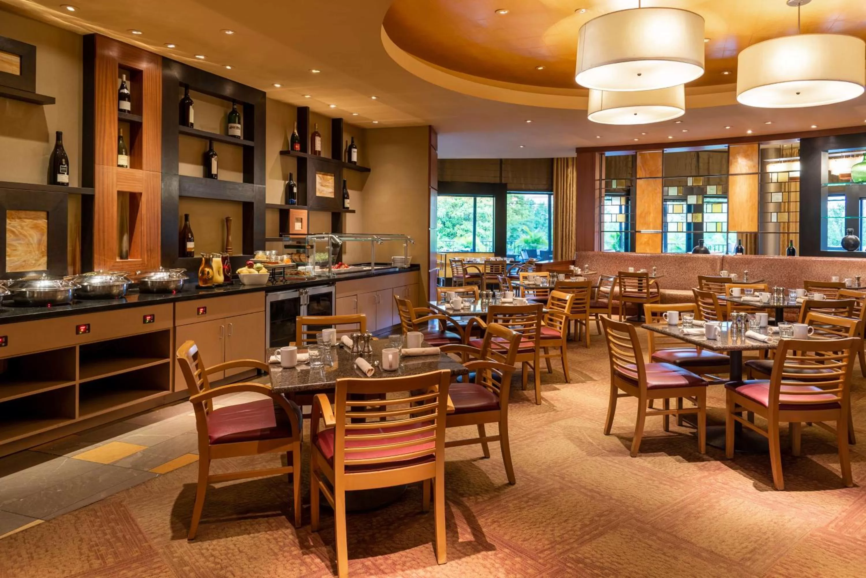 Restaurant/places to eat in Hilton Alexandria Mark Center