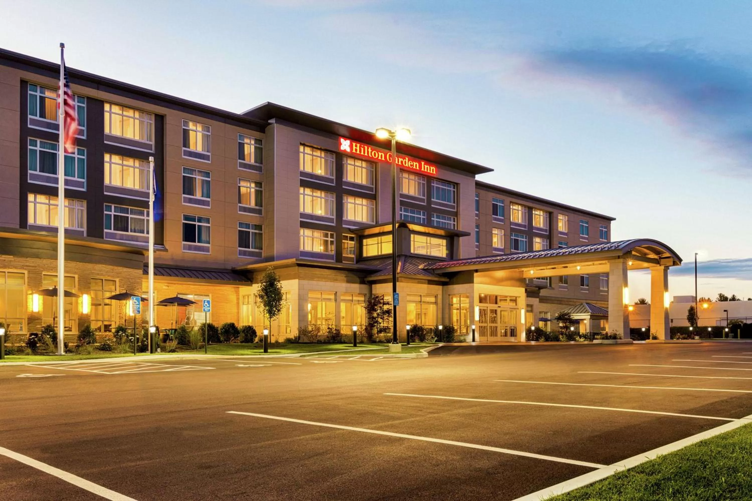 Property building in Hilton Garden Inn Lenox Pittsfield