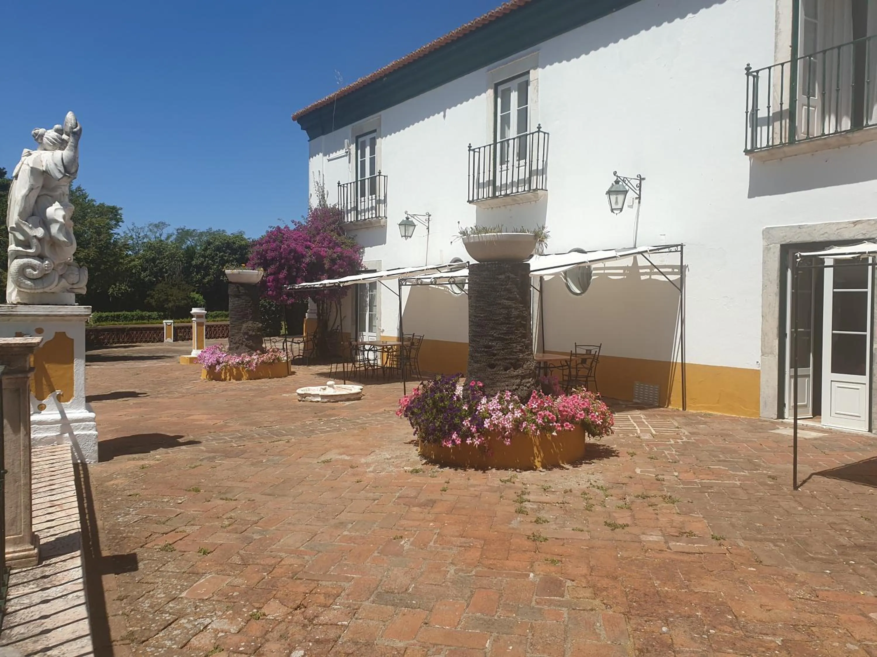 Facade/entrance in Hotel Rural Quinta de Santo Antonio