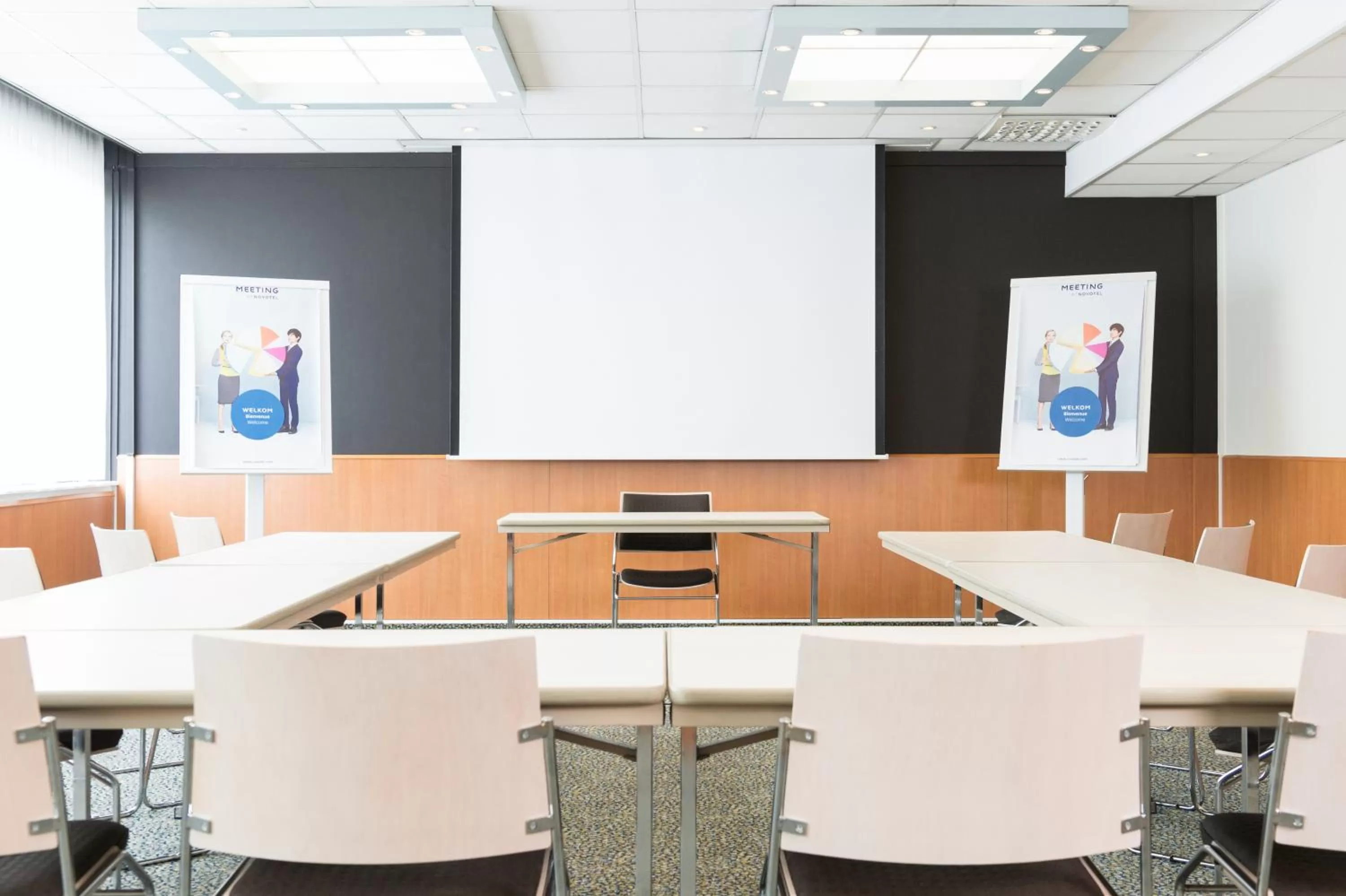 Meeting/conference room in Novotel Brussels Airport
