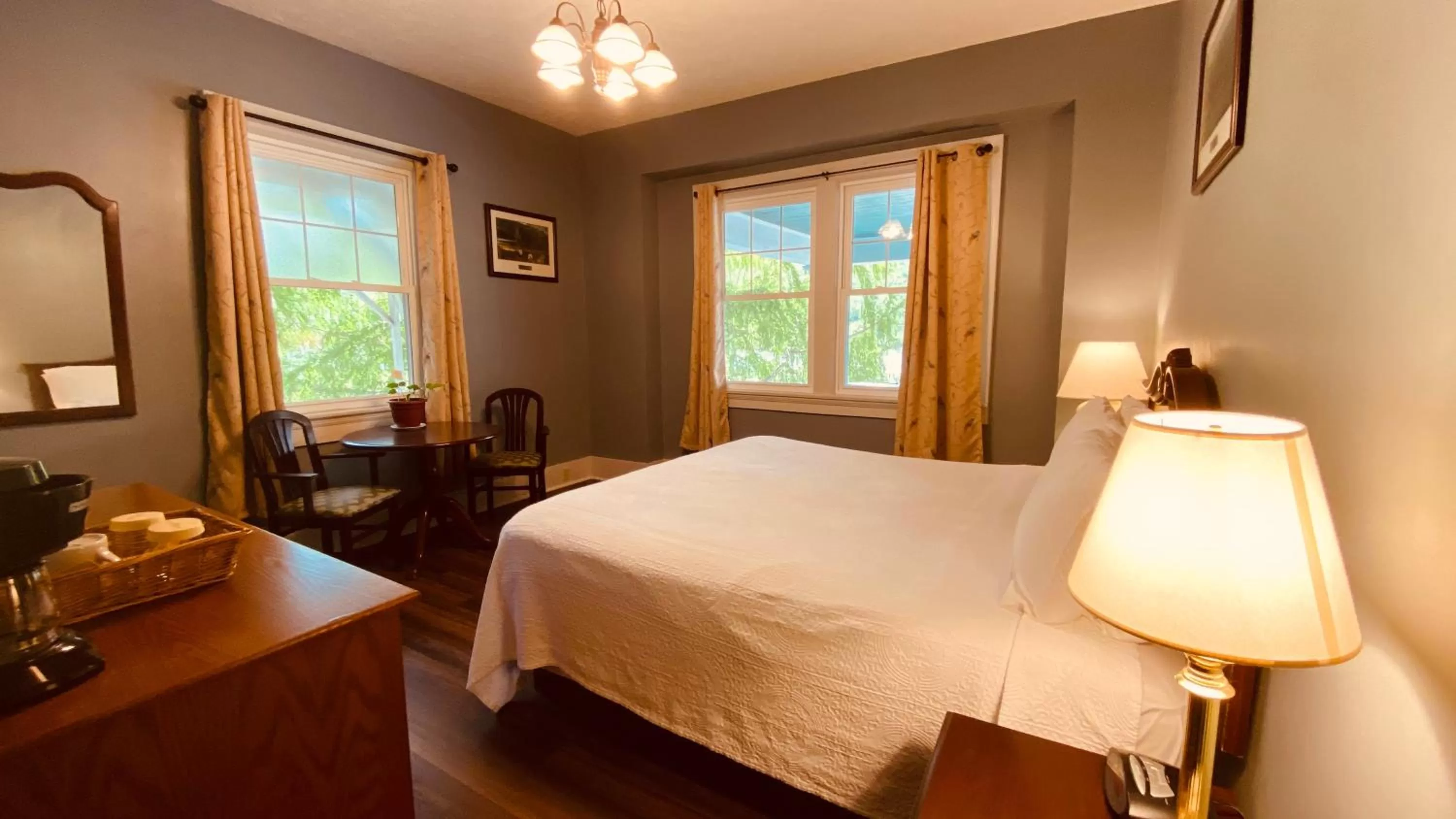Bedroom, Bed in Shawnee Inn and Golf Resort