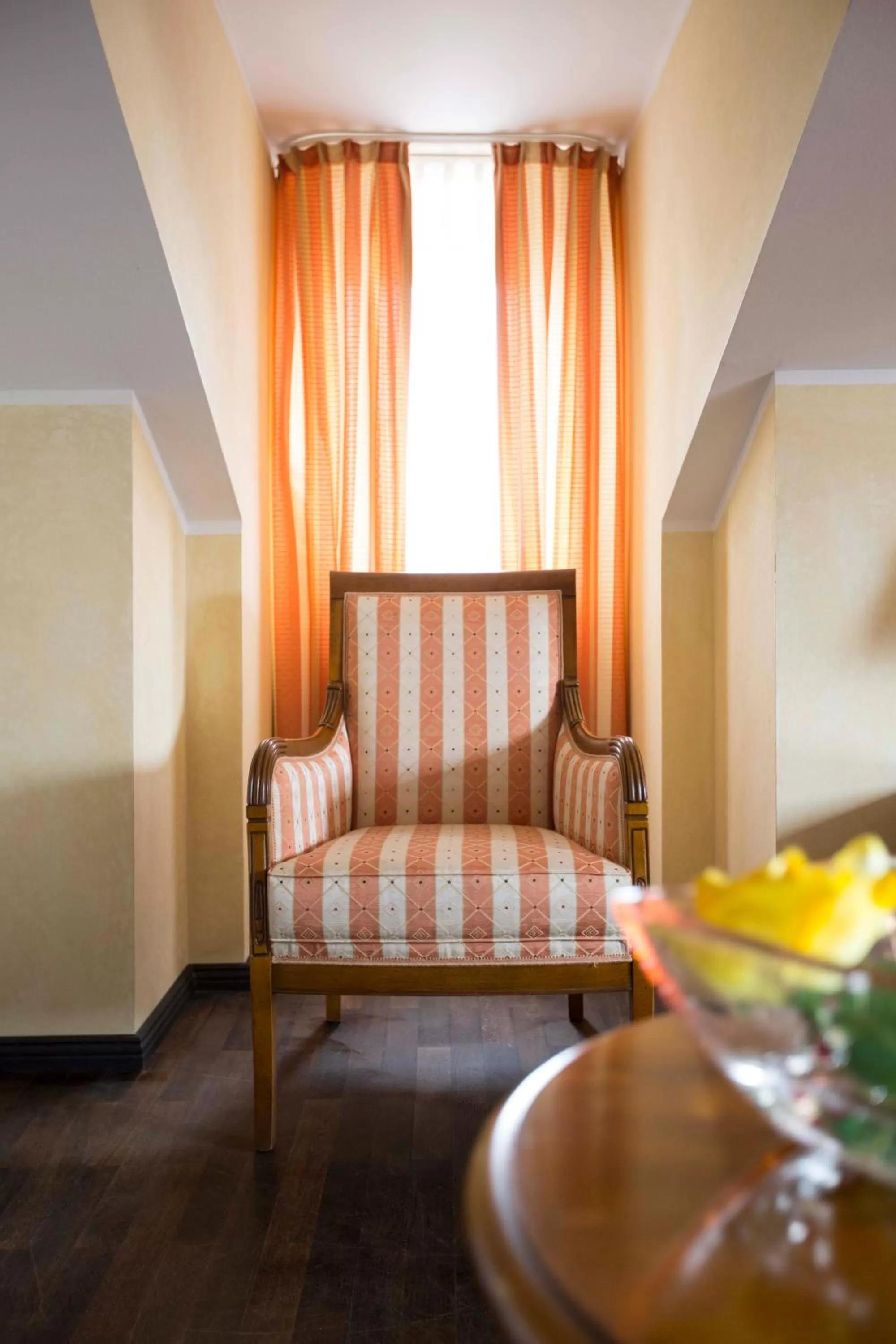 Seating area in Hotel Neuwirt