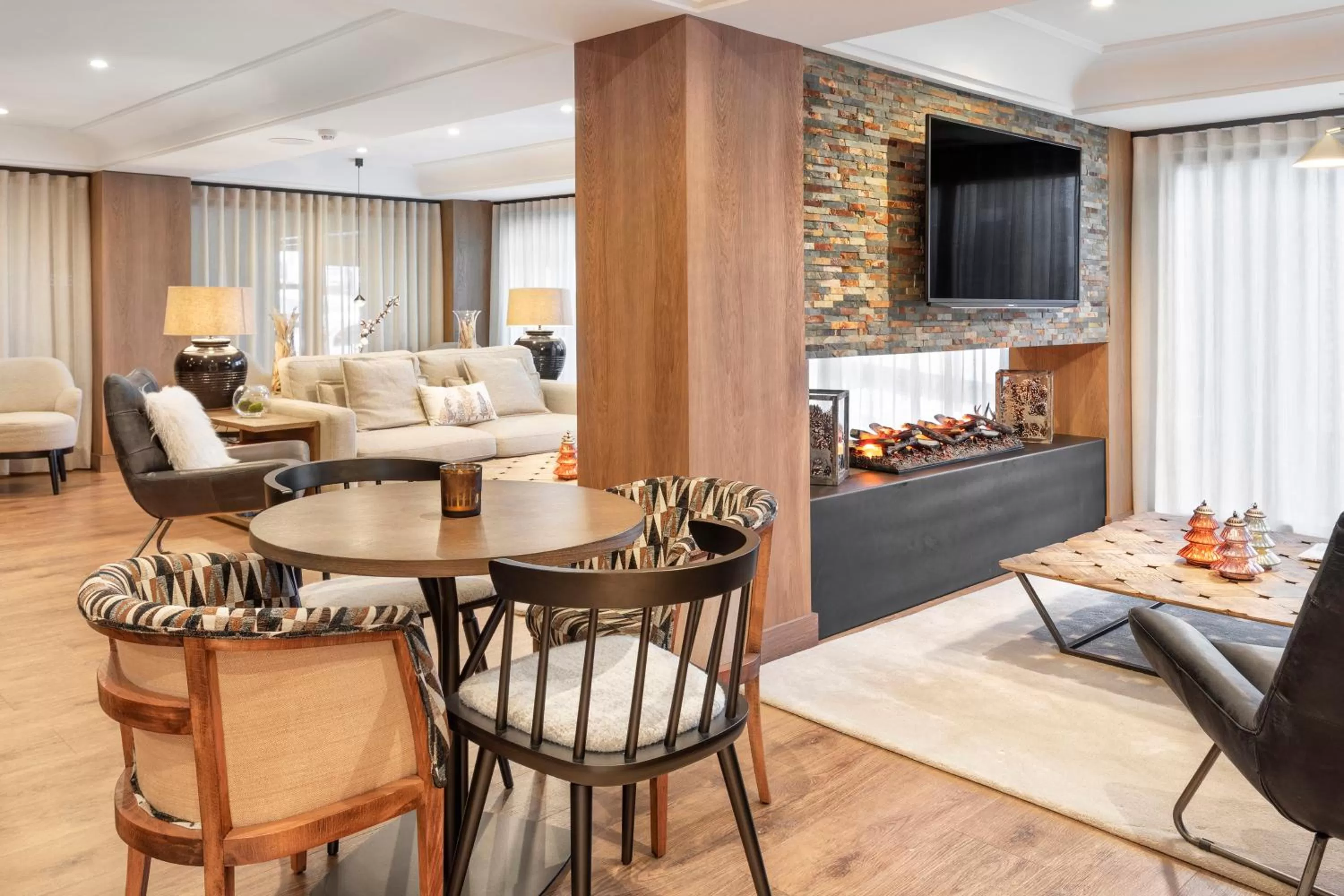 Communal lounge/ TV room in Melia Sierra Nevada