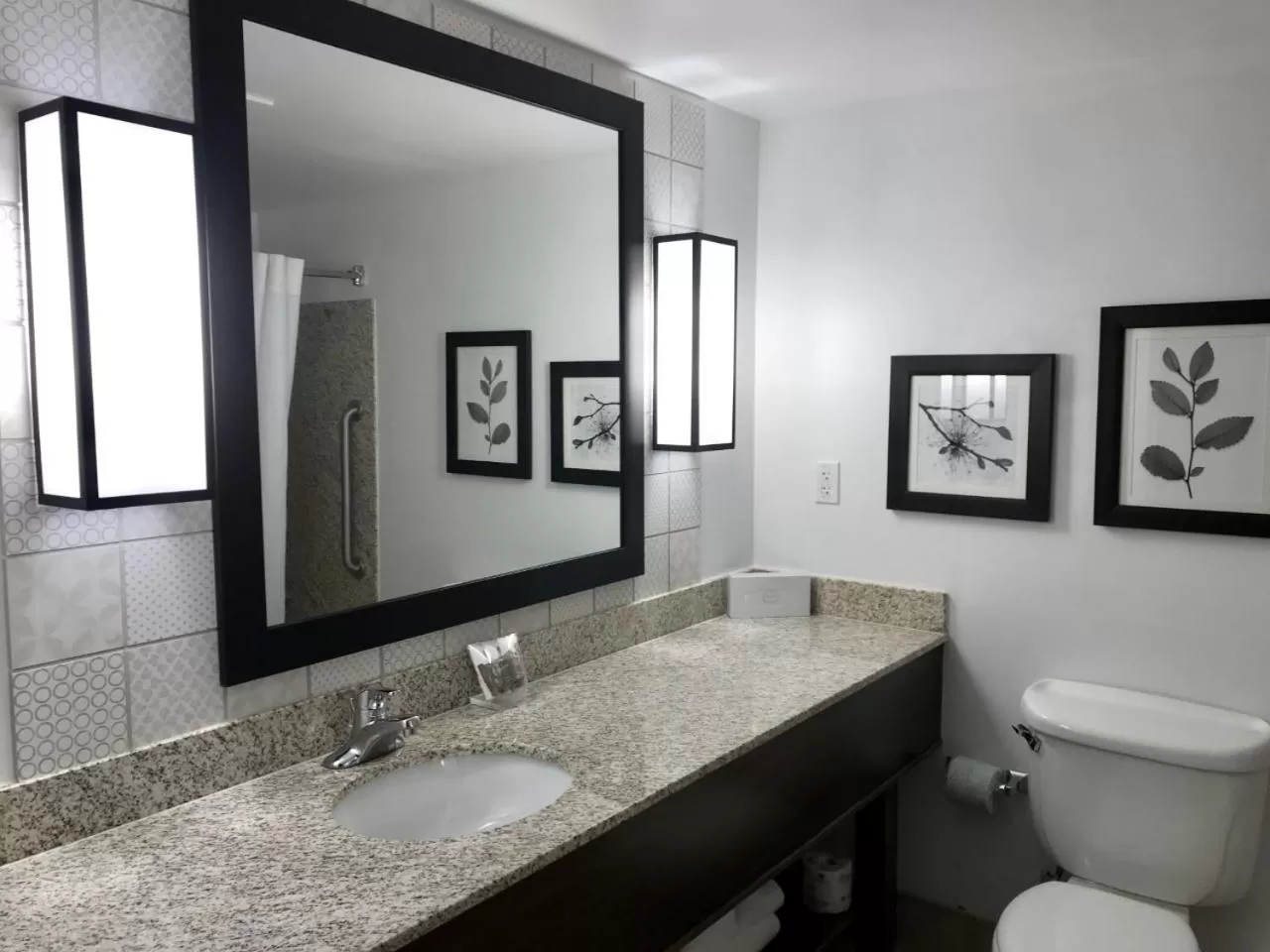 Bathroom in Country Inn & Suites by Radisson, Queensbury - Lake George , NY