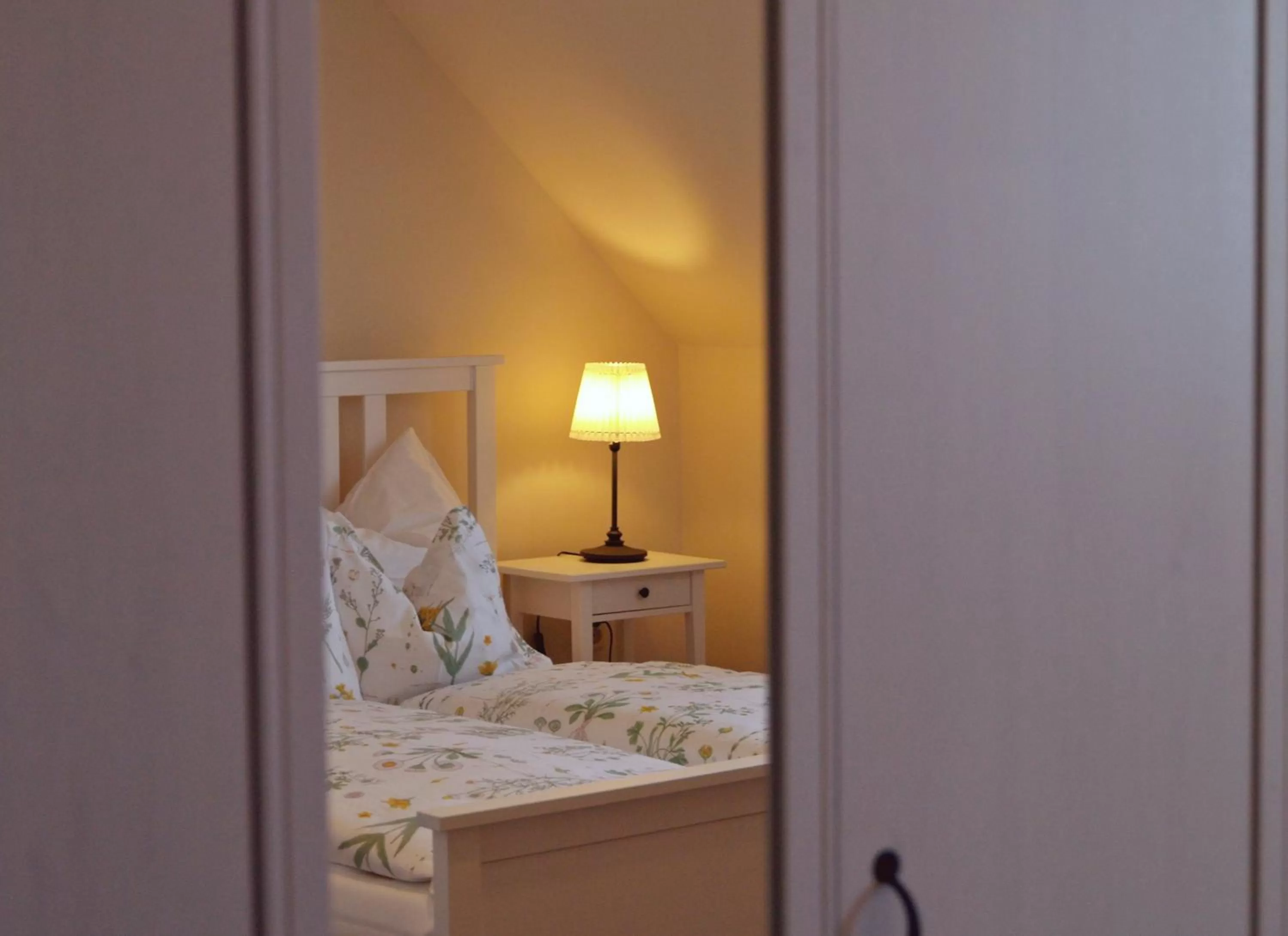 Bed in Huber Panzió