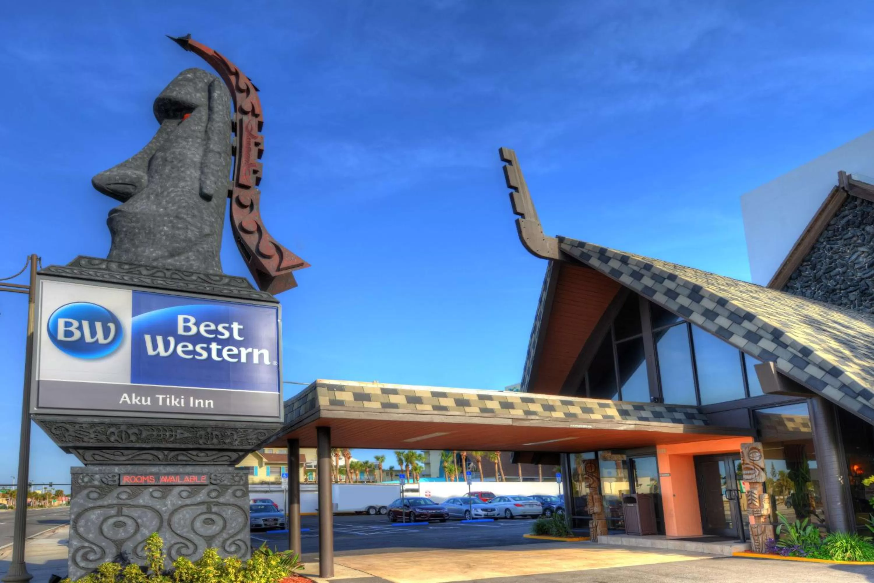 Property building in Best Western Aku Tiki Inn