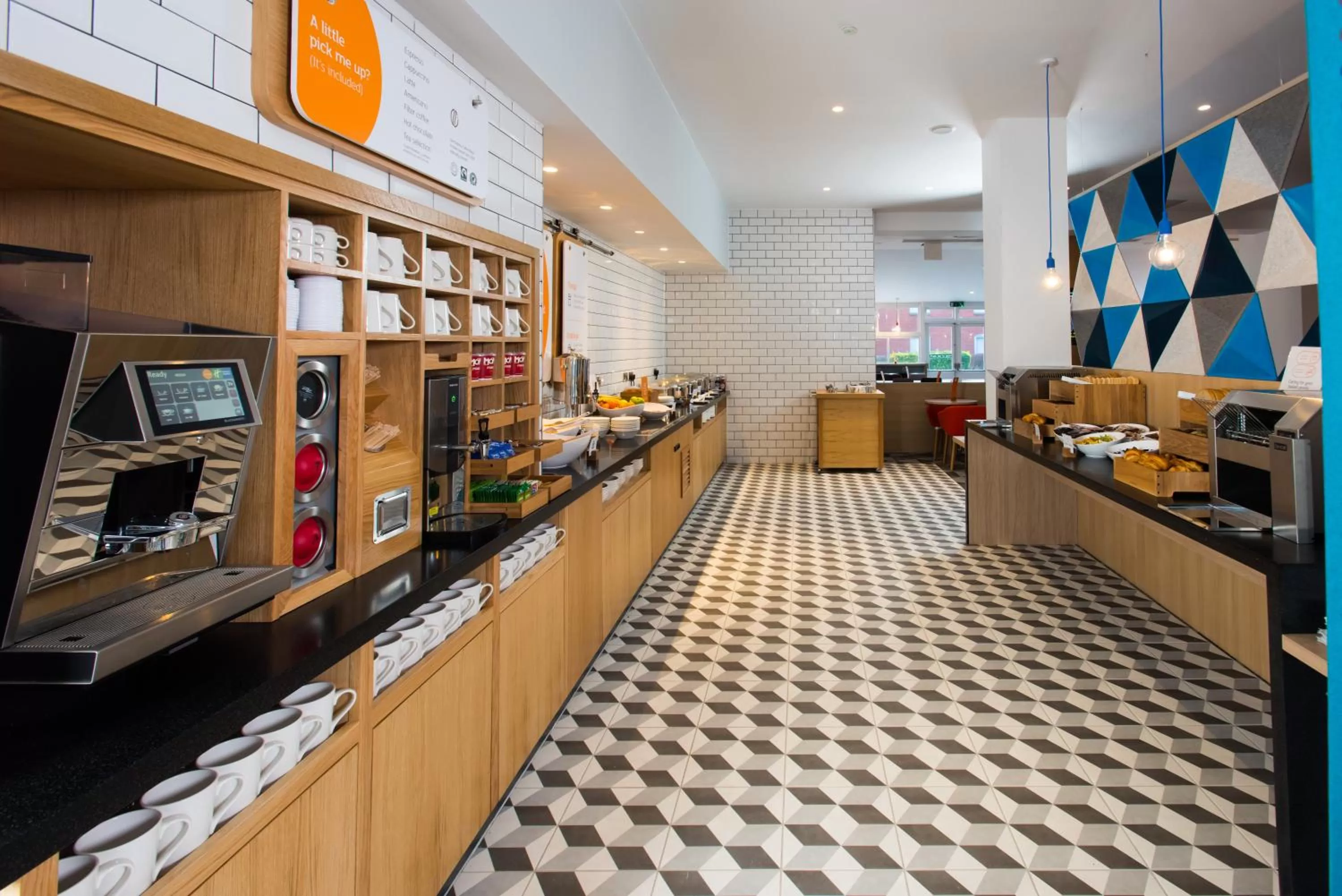 Breakfast in Holiday Inn Express Portsmouth – North by IHG