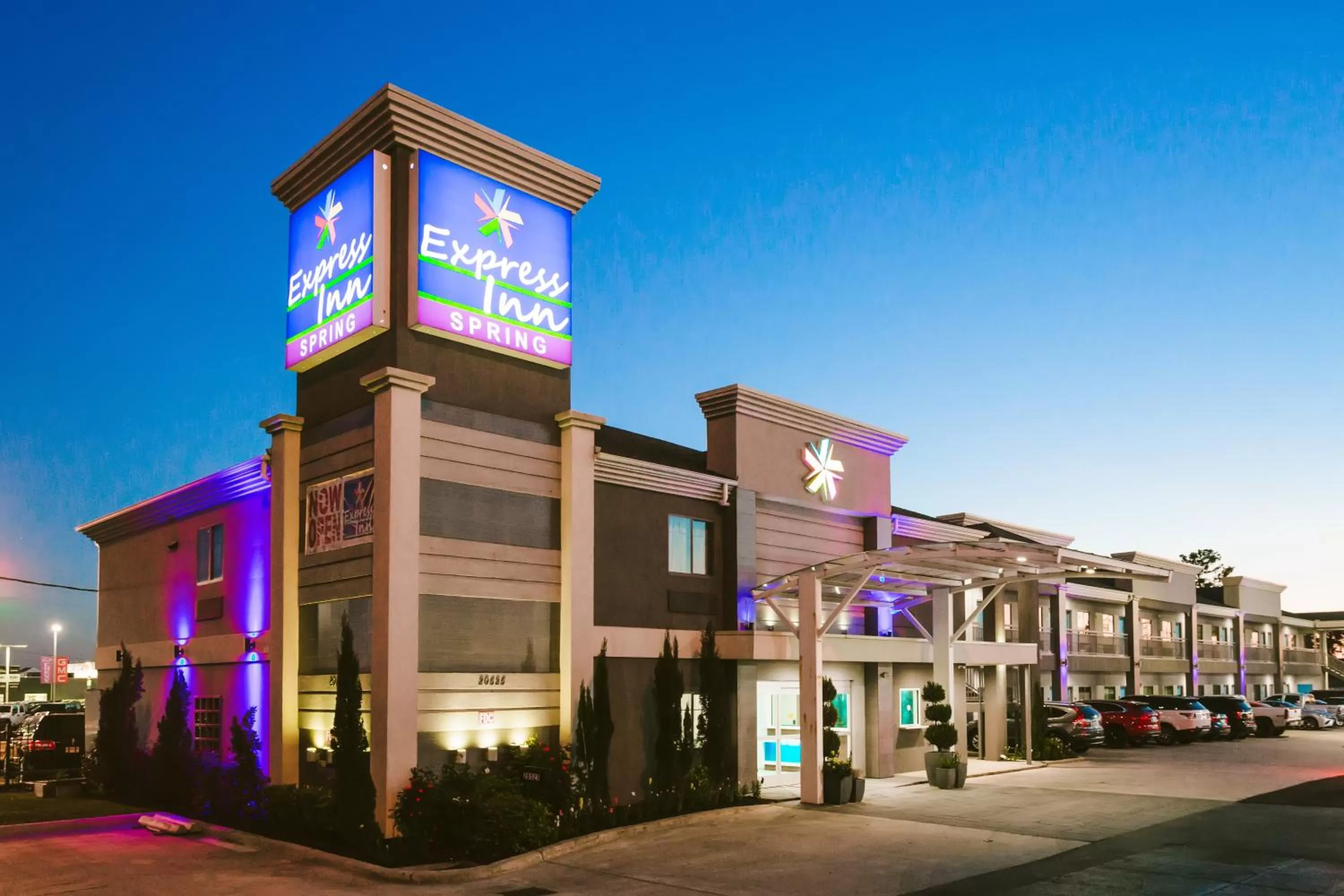 Property building in Express Inn - Spring