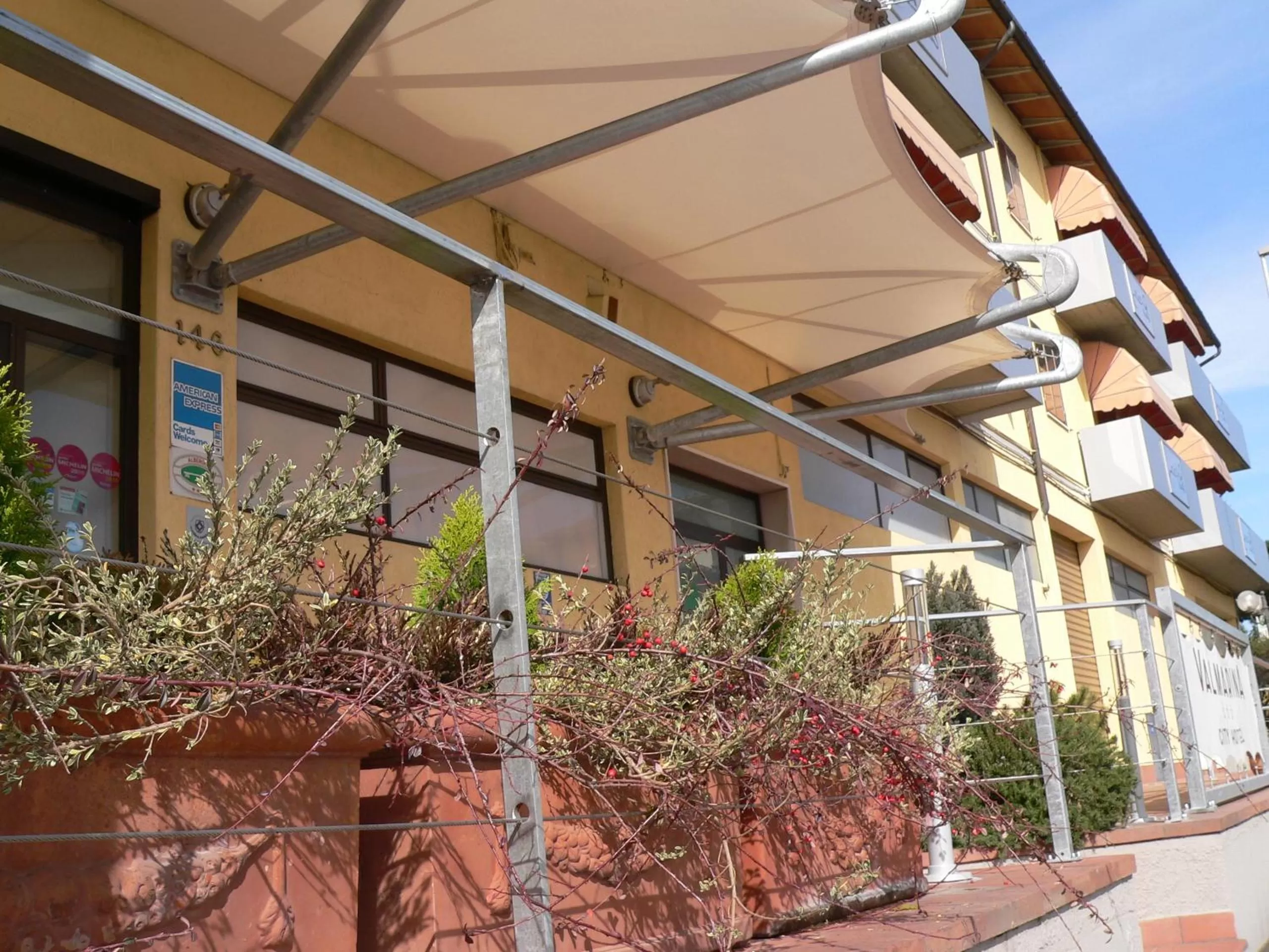 Facade/entrance in Valmarina