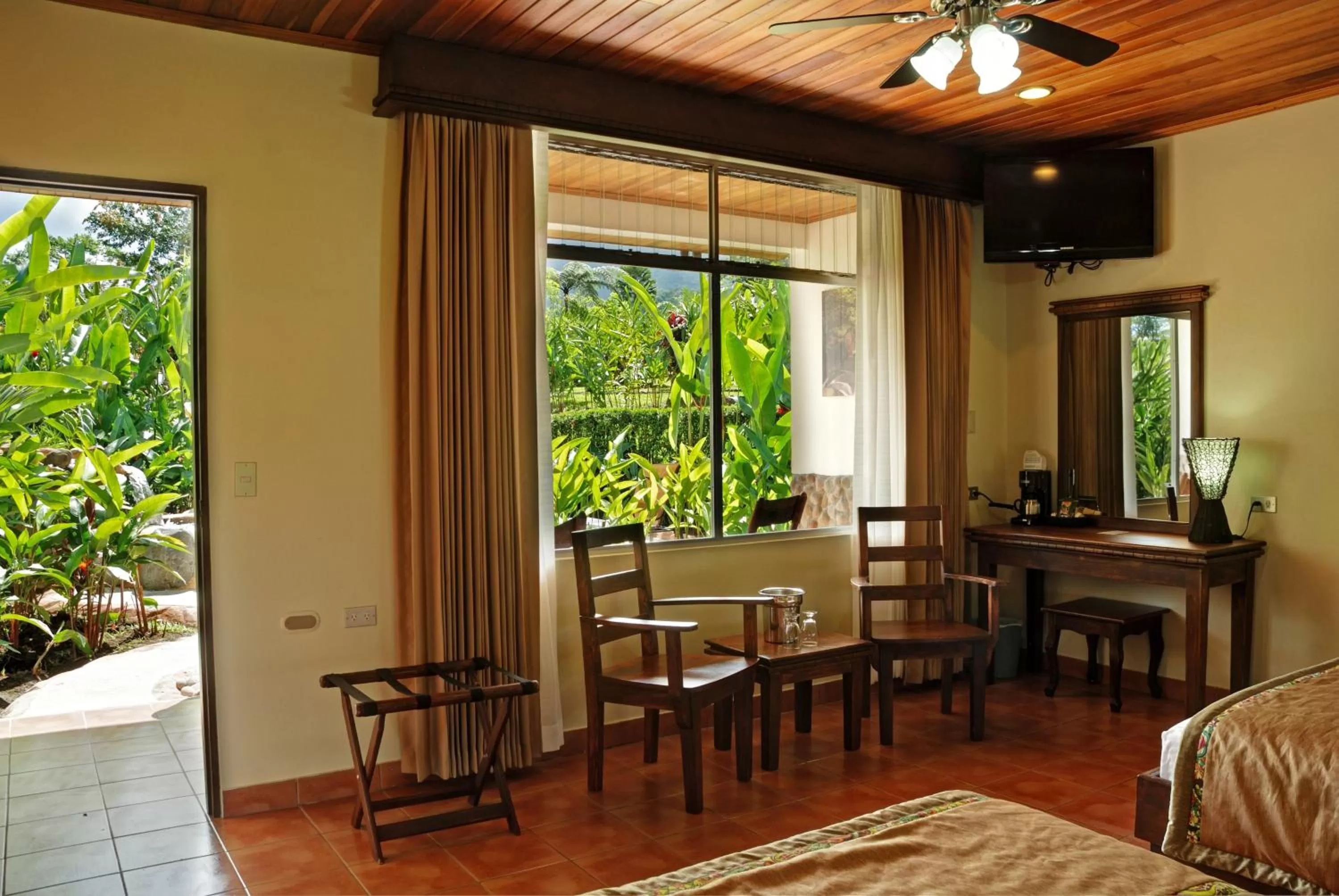 Decorative detail in Volcano Lodge, Hotel & Thermal Experience