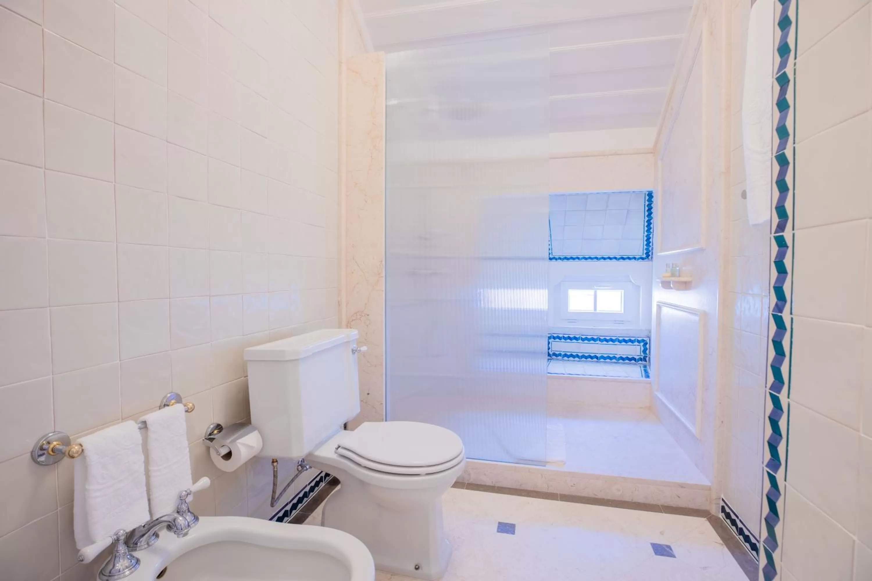 Bathroom in Estoril Vintage Hotel