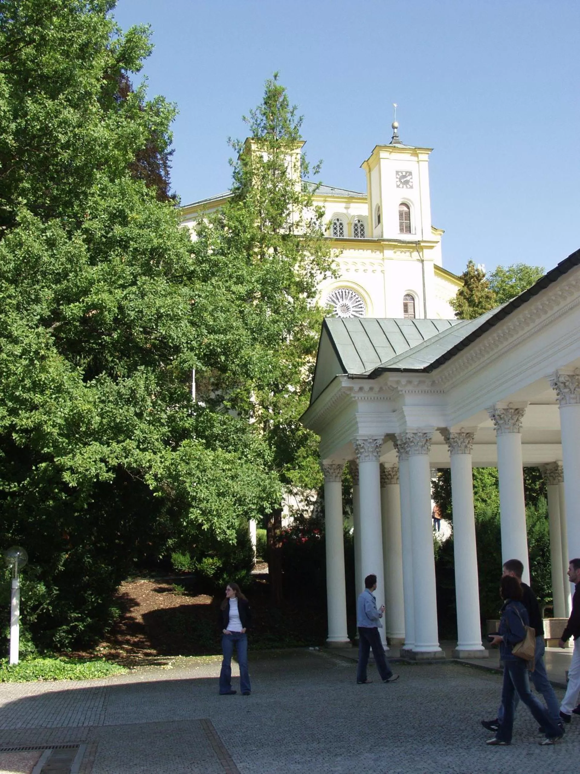 Nearby landmark, Property Building in Apartma La Provence