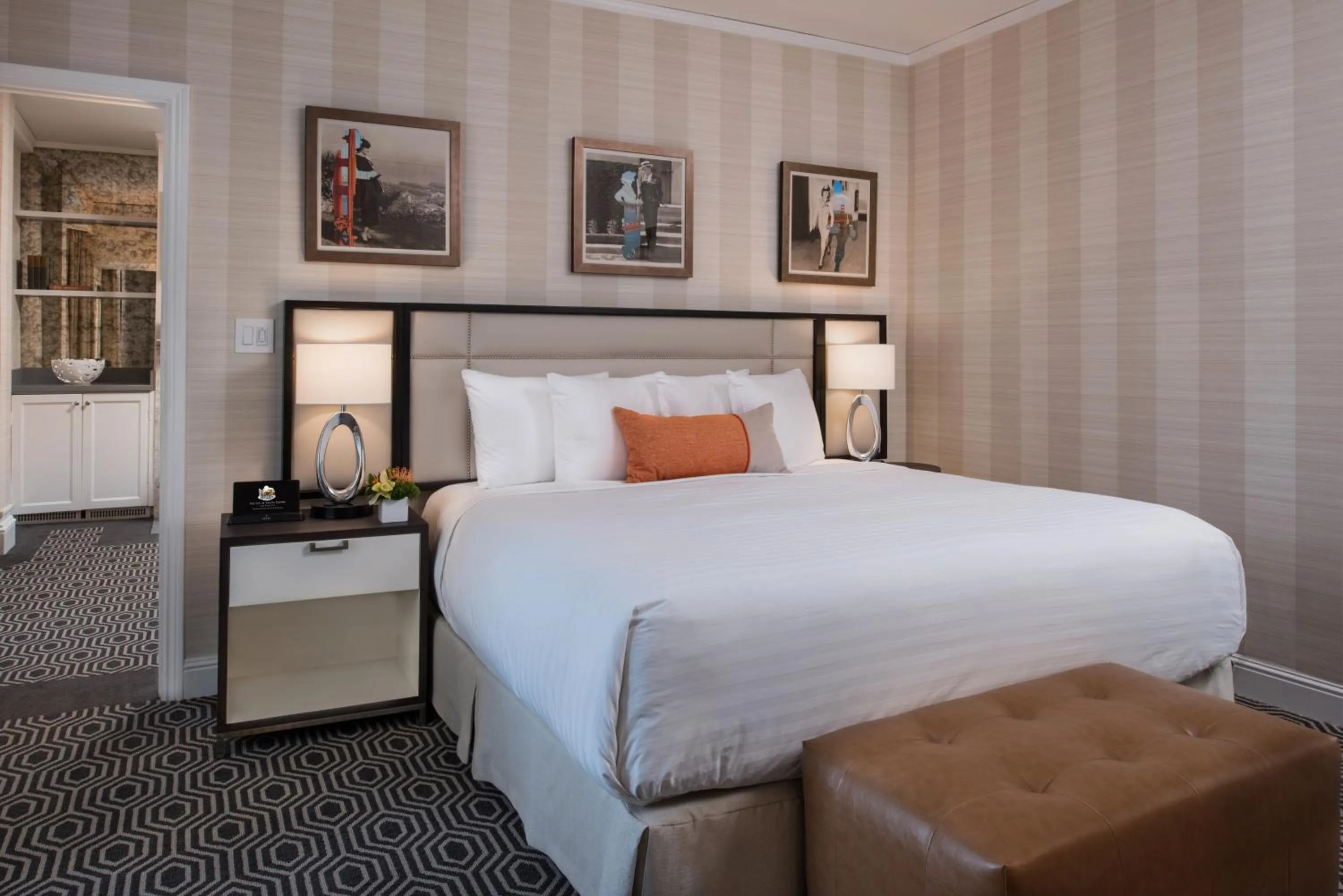 Bed in Inn at Union Square