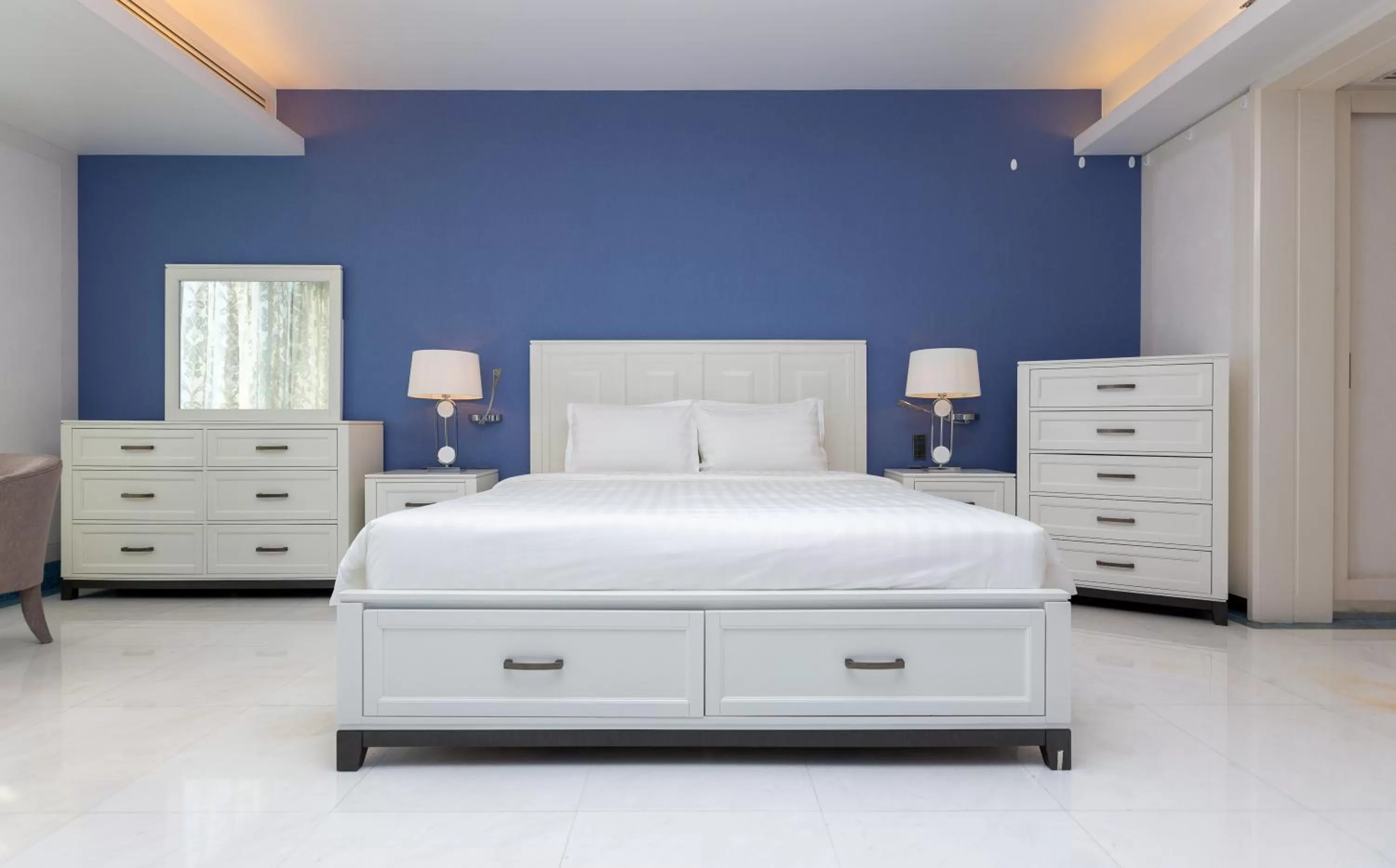 Bedroom, Bed in Ezdan Hotel West Bay