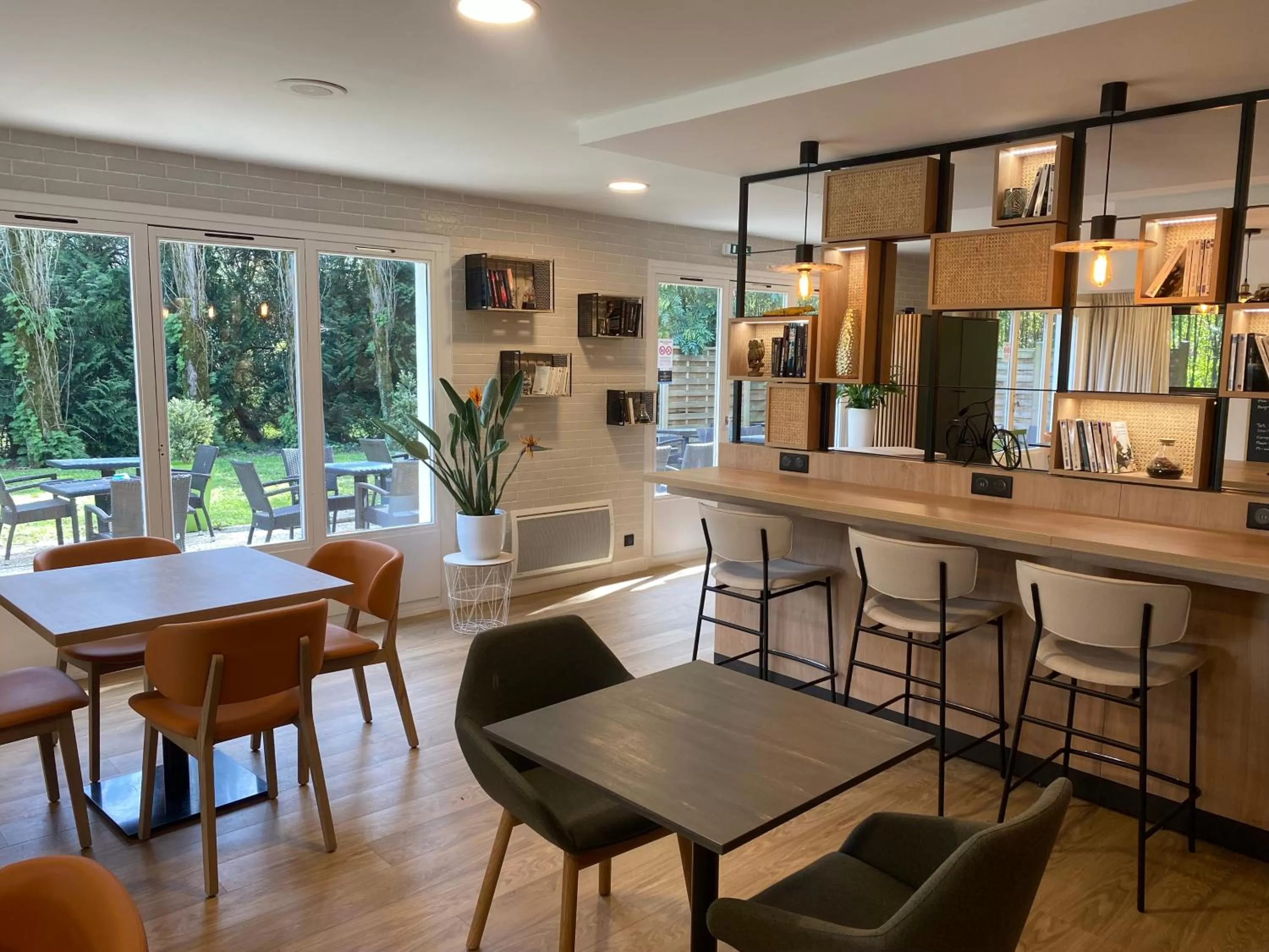 Restaurant/places to eat in Campanile Nantes ~ Rezé Aéroport