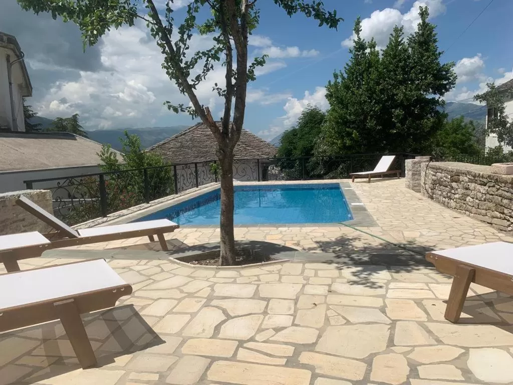 Swimming Pool in Hotel Gjirokastra