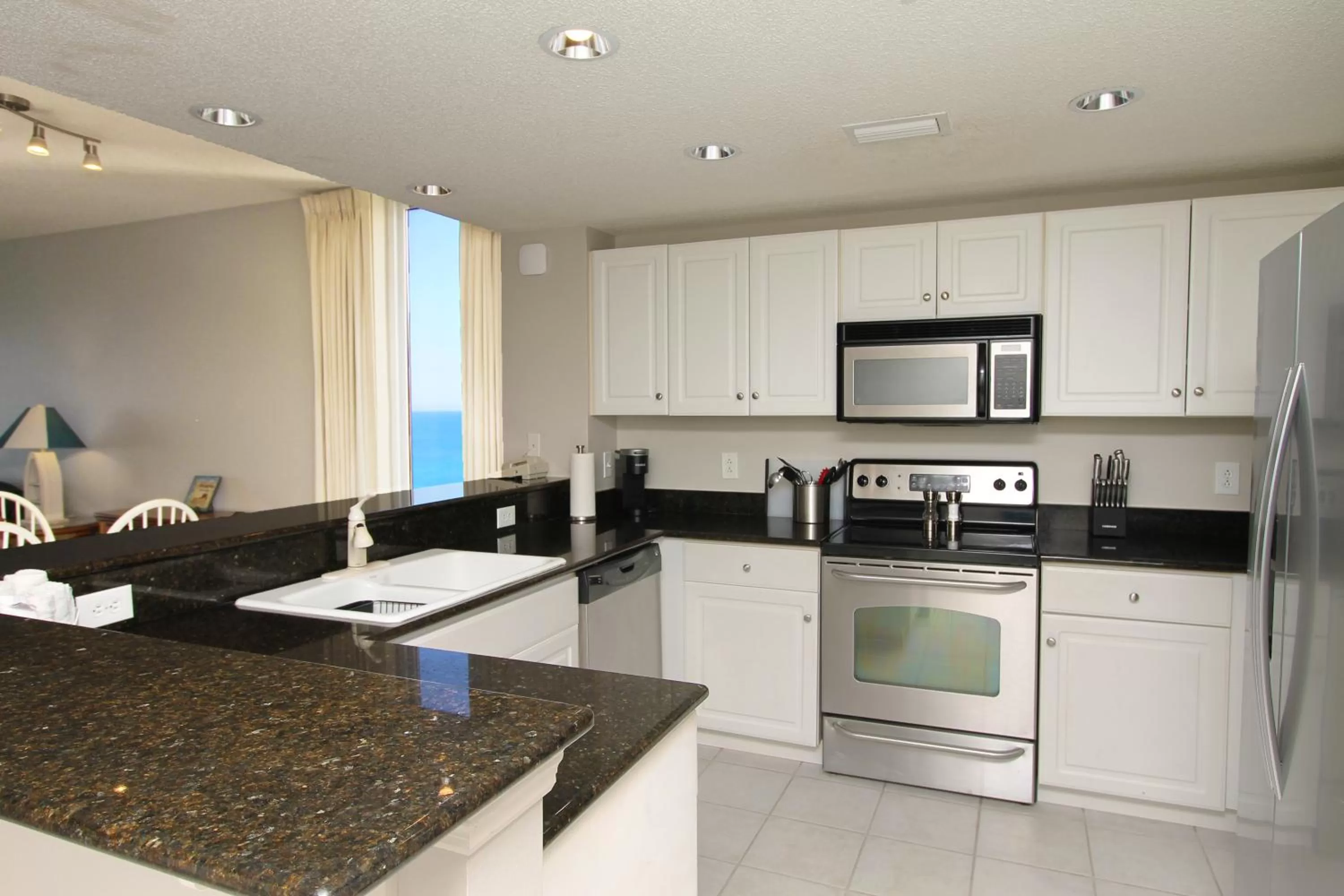 kitchen, Kitchen/Kitchenette in Majestic Beach Resort, Panama City Beach, Fl