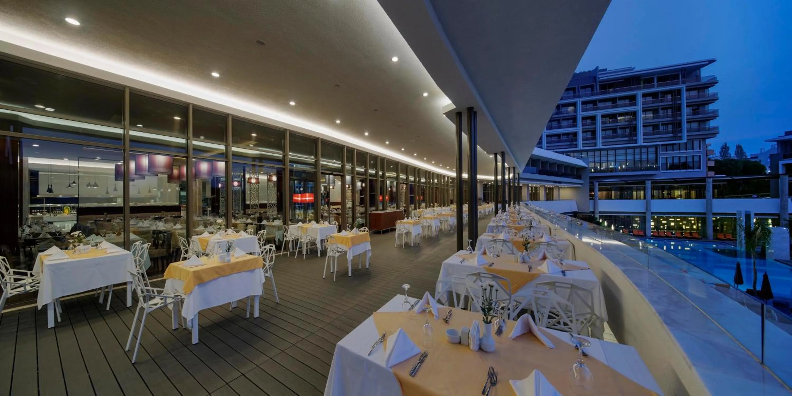 Restaurant/places to eat in The Sense Deluxe