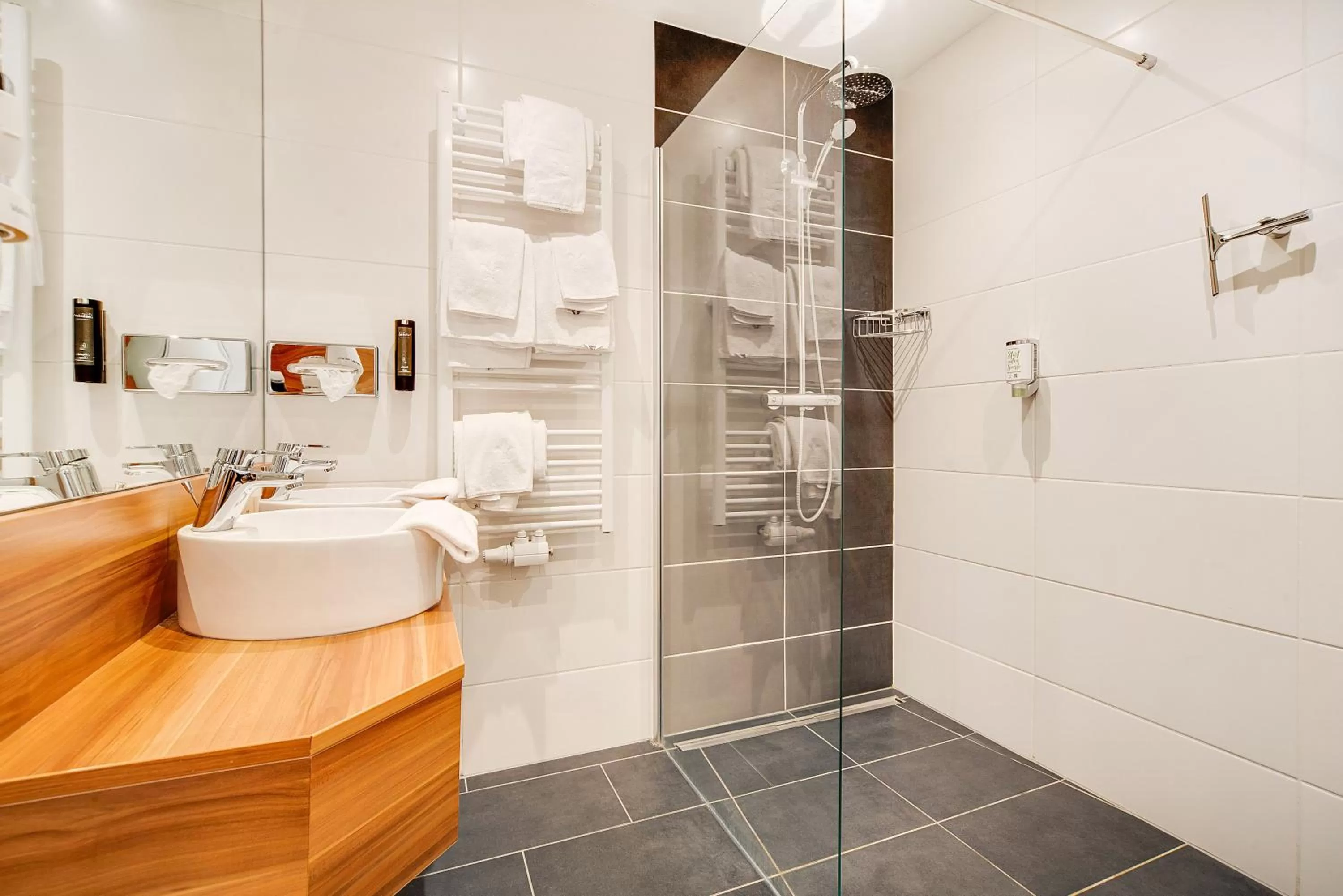 Bathroom in Hotel Astoria