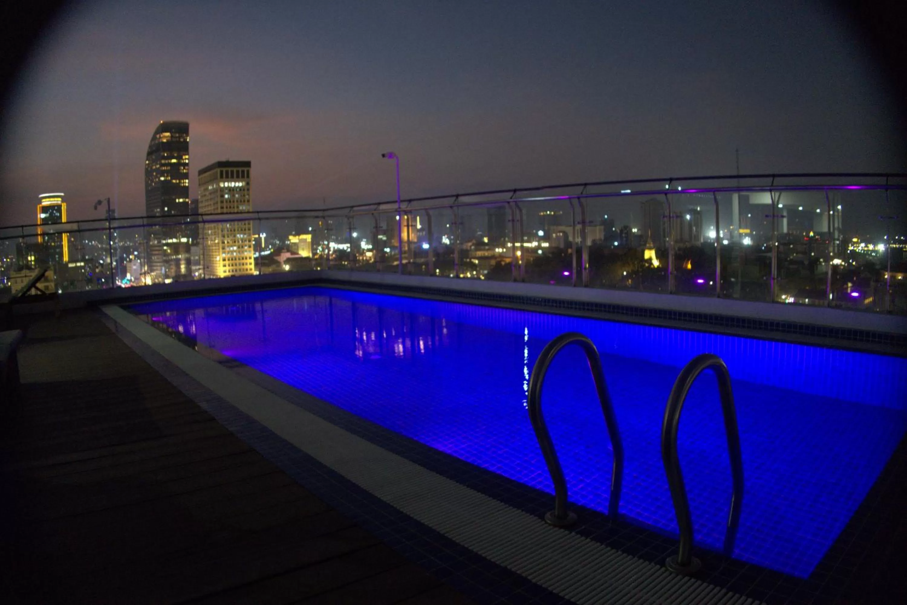 Swimming pool in Residence 110 (Hotel and Apartments)