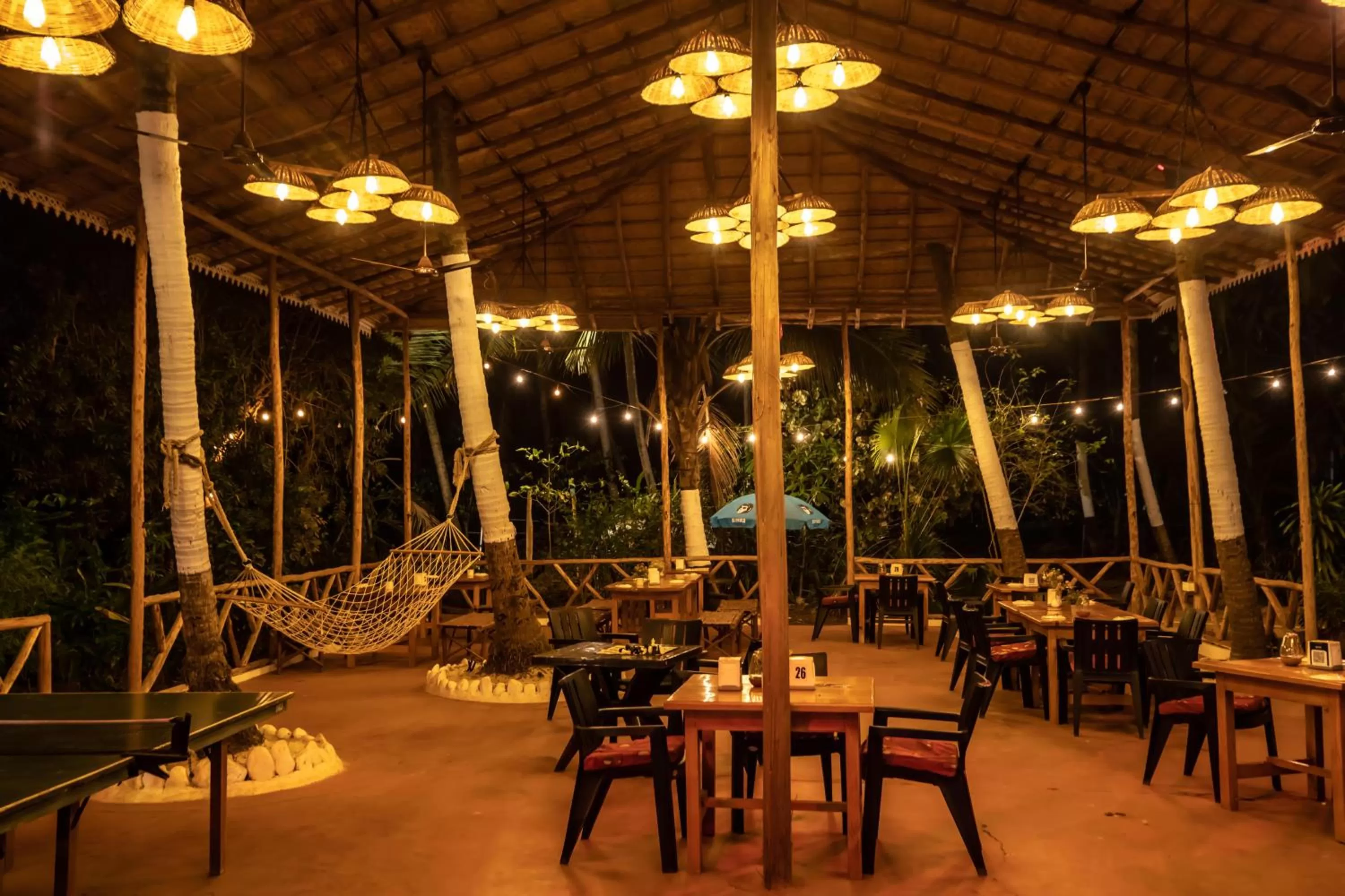 Restaurant/places to eat in The Woodside Inn