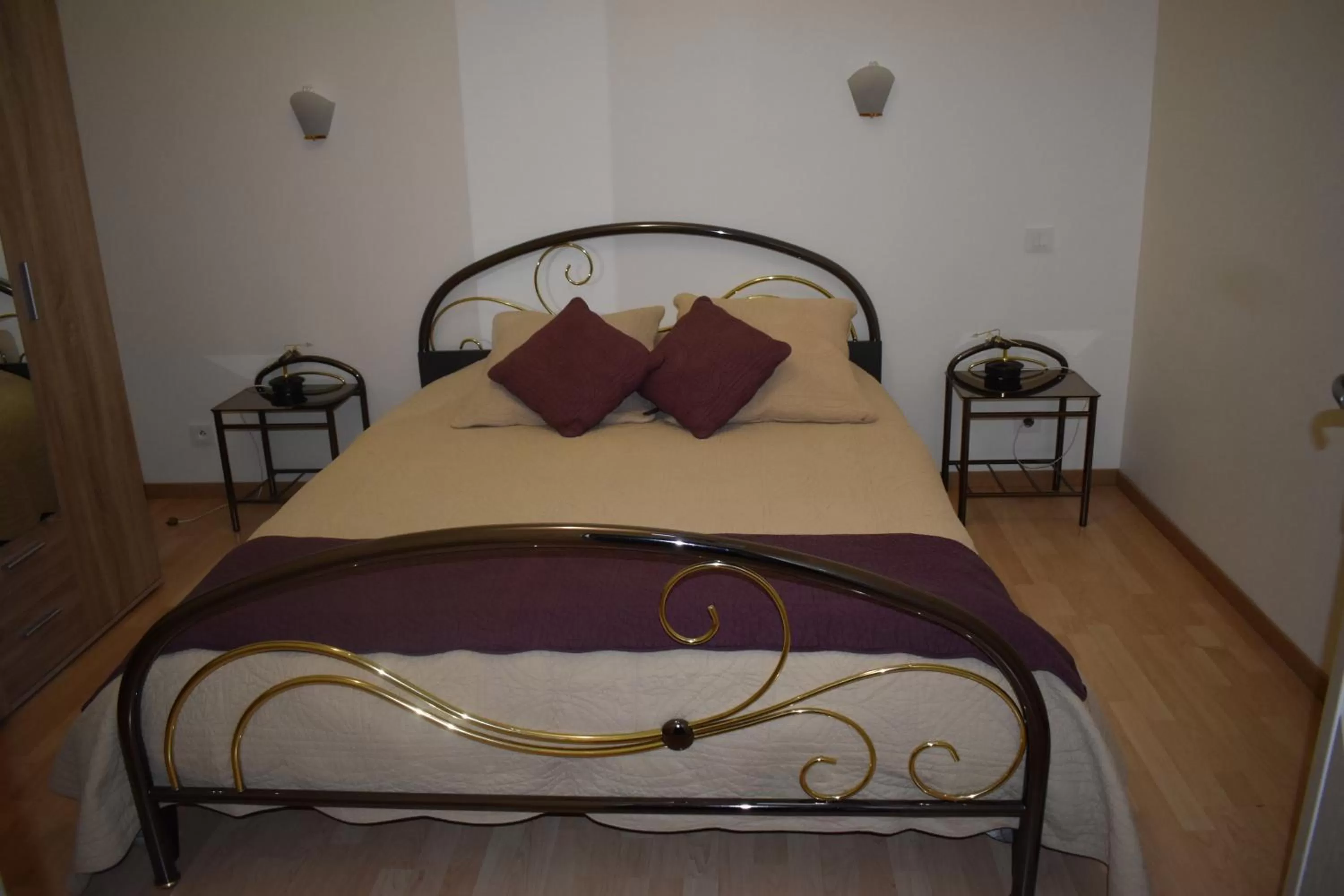 Bed in Chez Augustin