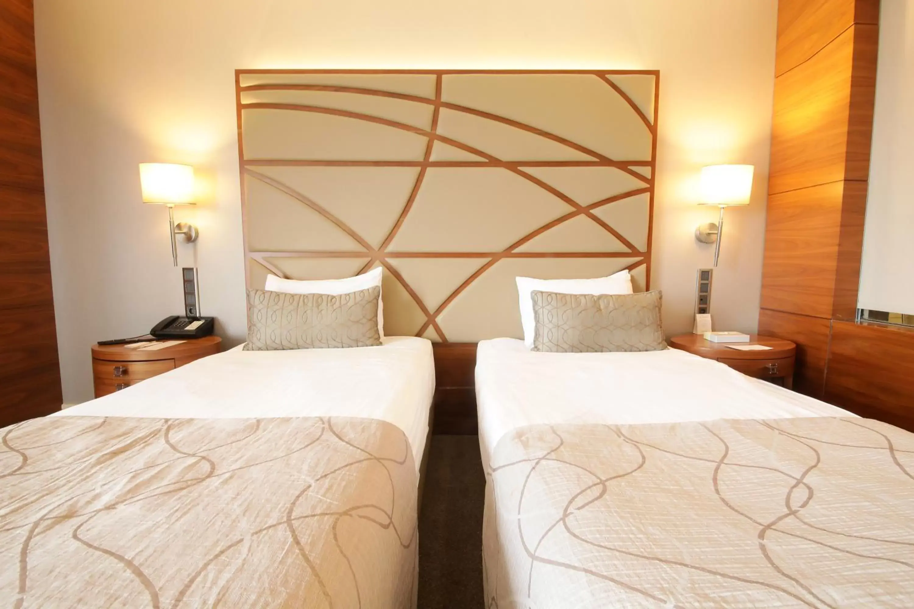 Superior Twin Room with Land View - single occupancy in Cevahir Hotel Istanbul Asia Superior Twin Room with Land View - single occupancy in Cevahir Hotel Istanbul Asia