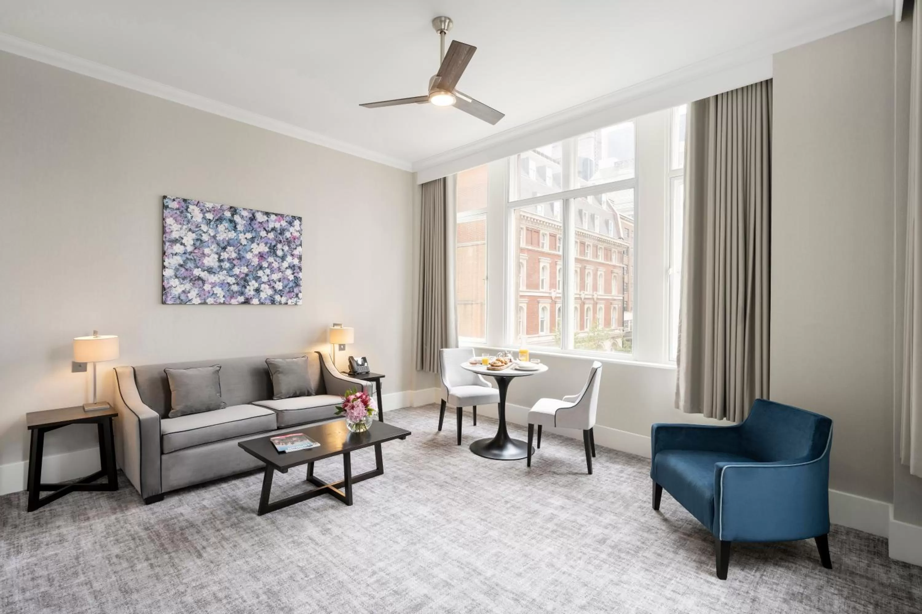 Seating area in Tower Residences by Blue Orchid