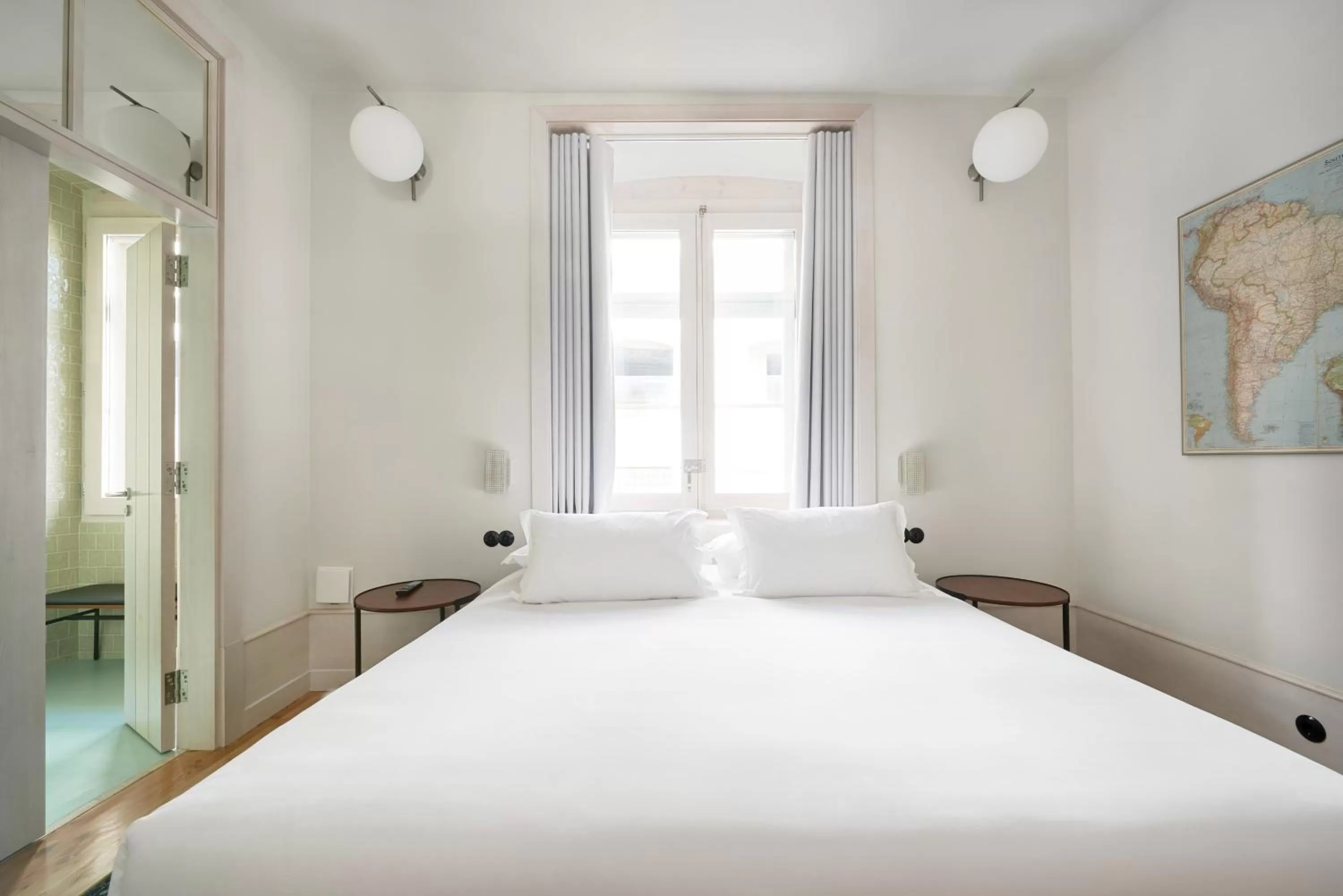 Bed in Cais Urban Lodge