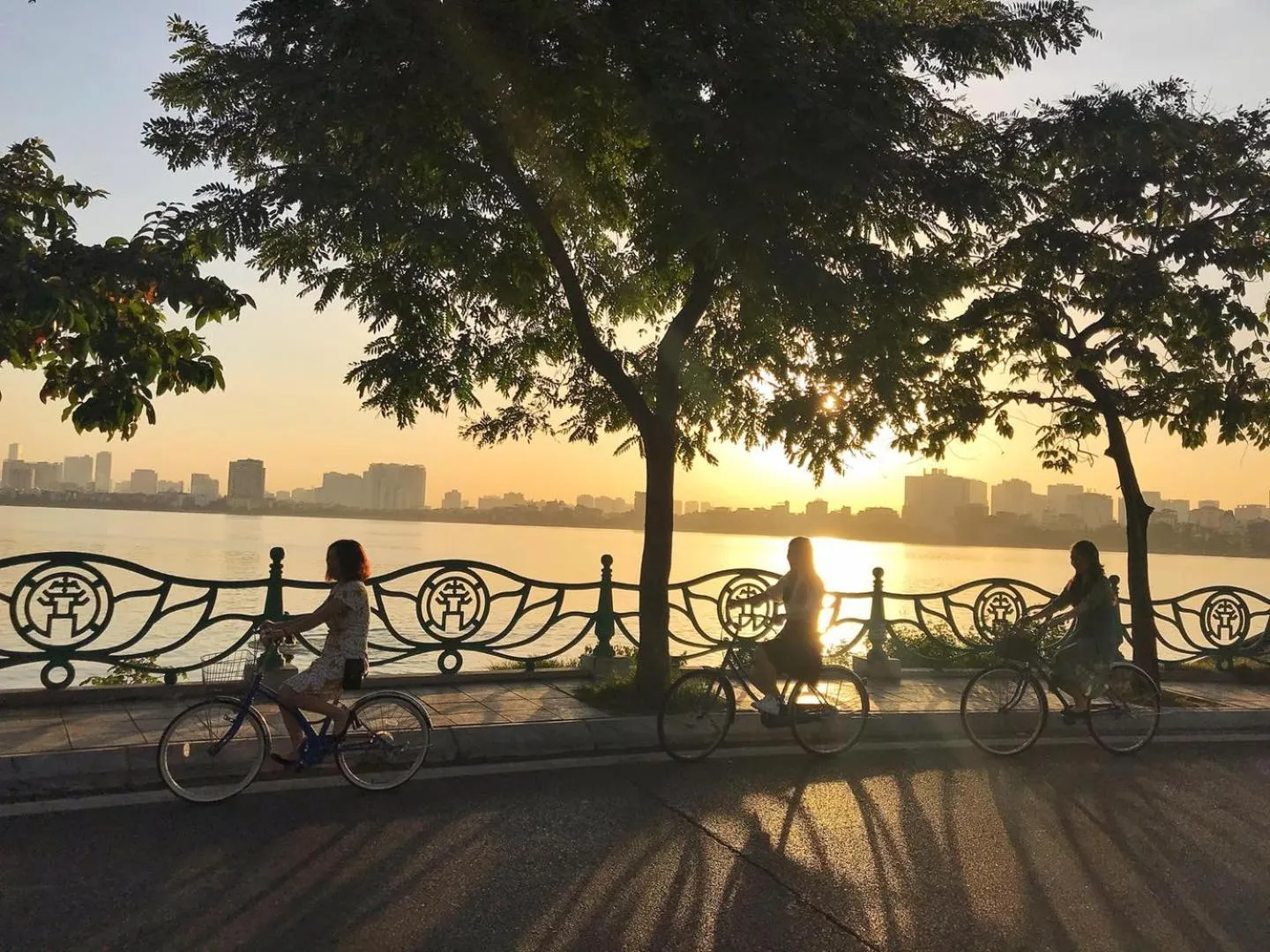 Sunset in Diamond Westlake Suites