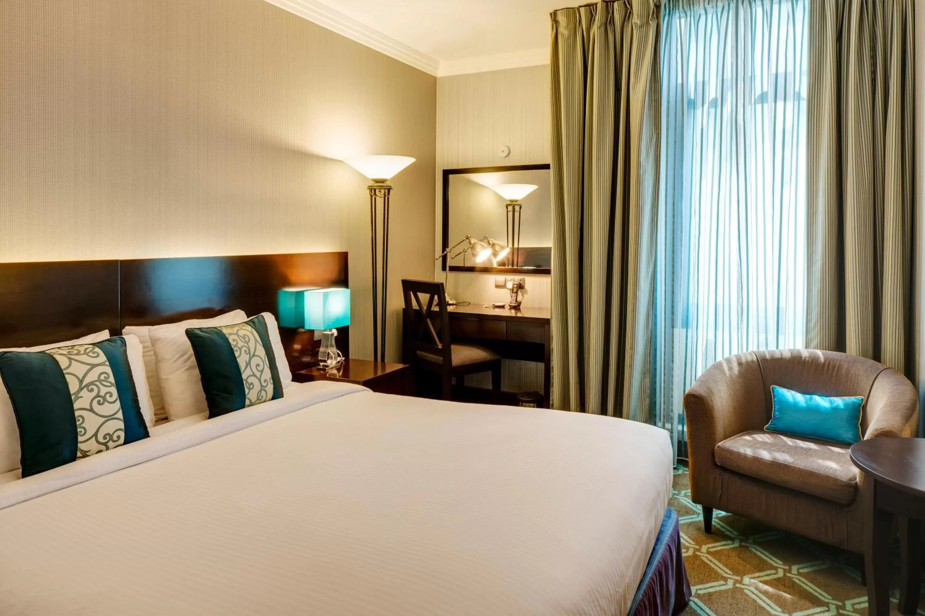 Bedroom, Bed in Novel Hotel City Center