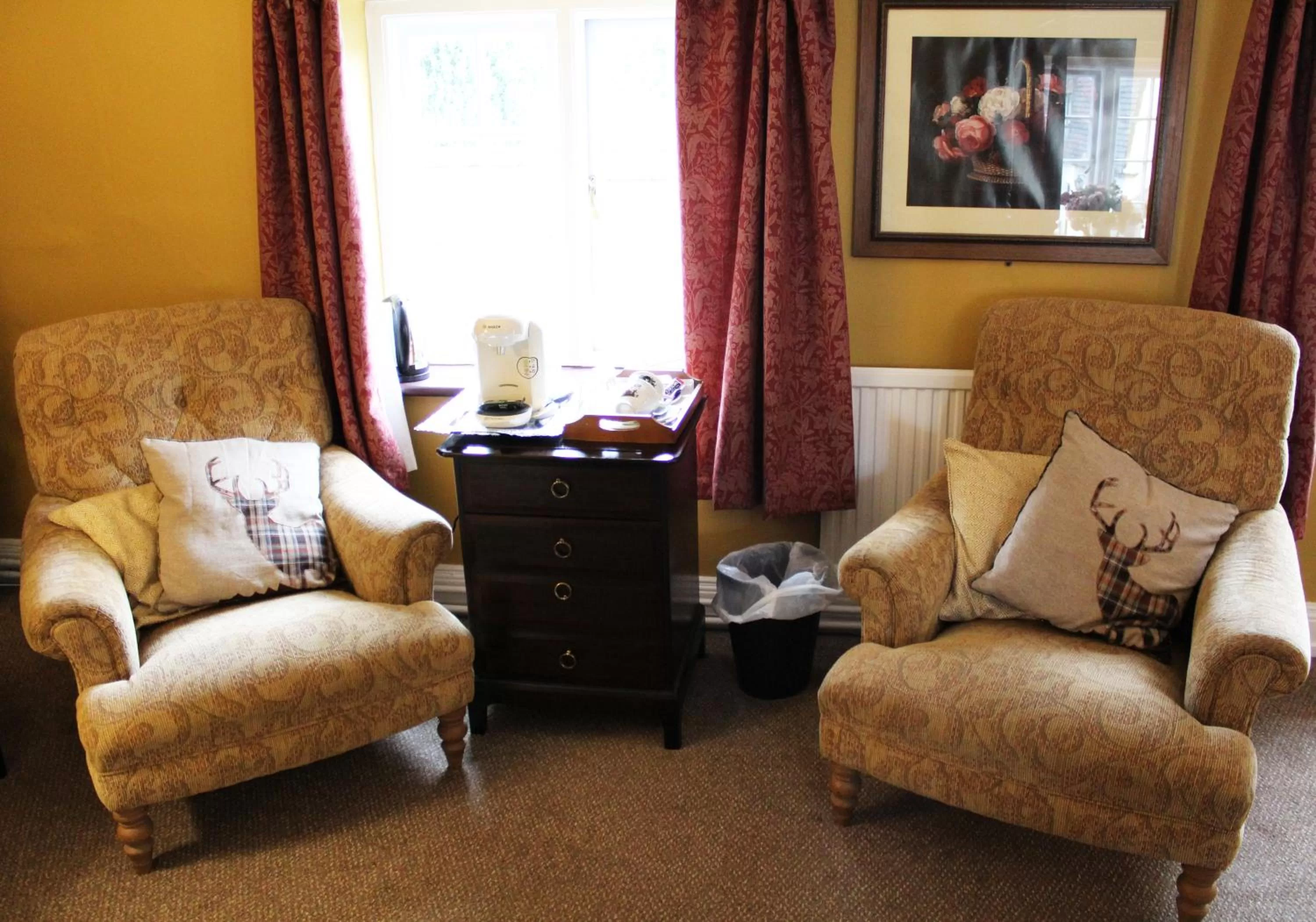 Shower in The Lion Hotel