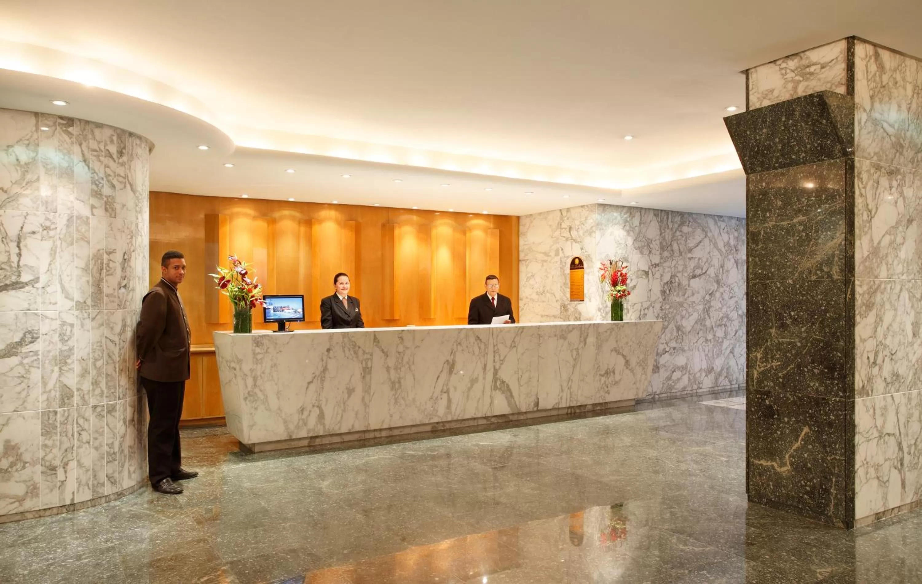 Lobby or reception in Mirasol Copacabana Hotel