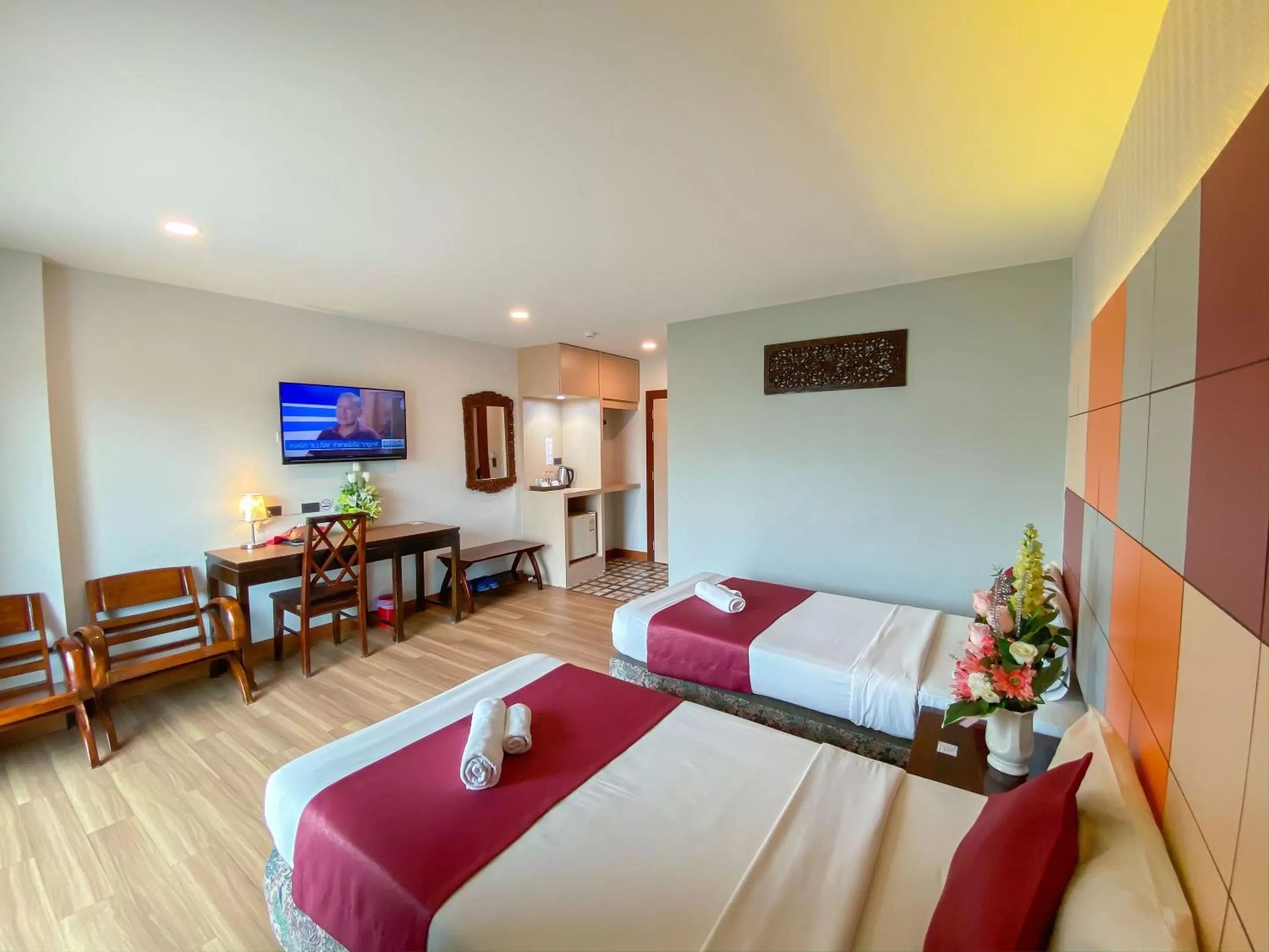 TV and multimedia, Bed in East Inn 15 Rayong - SHA Certified