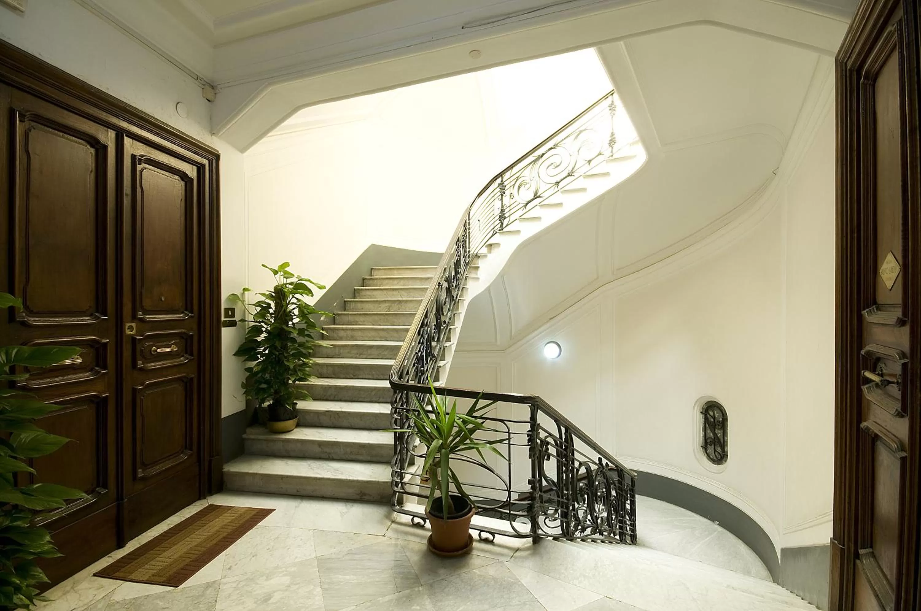 Facade/entrance in Pinto-Storey Hotel