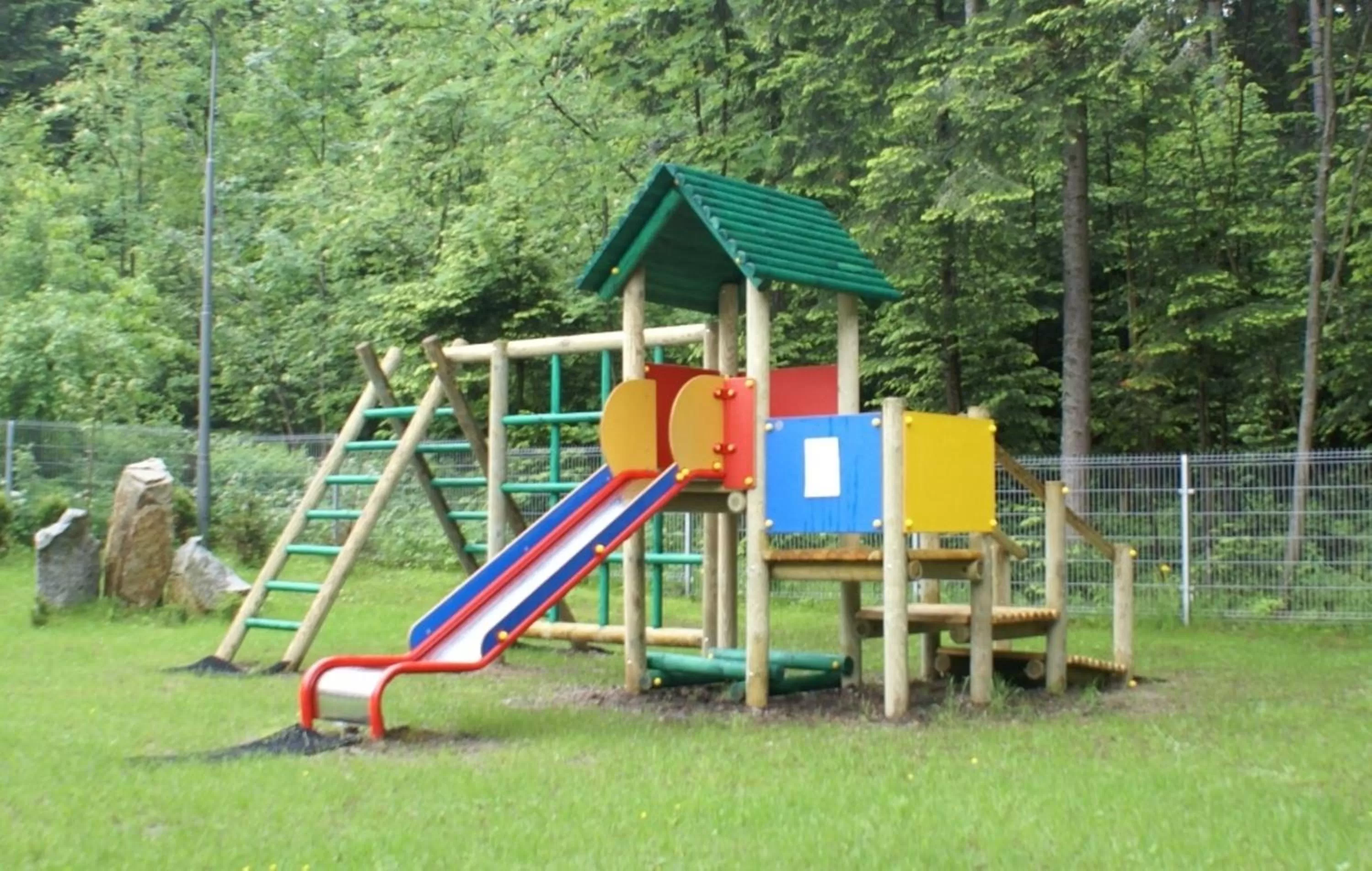 Children play ground in Hotel Dwór Karolówka